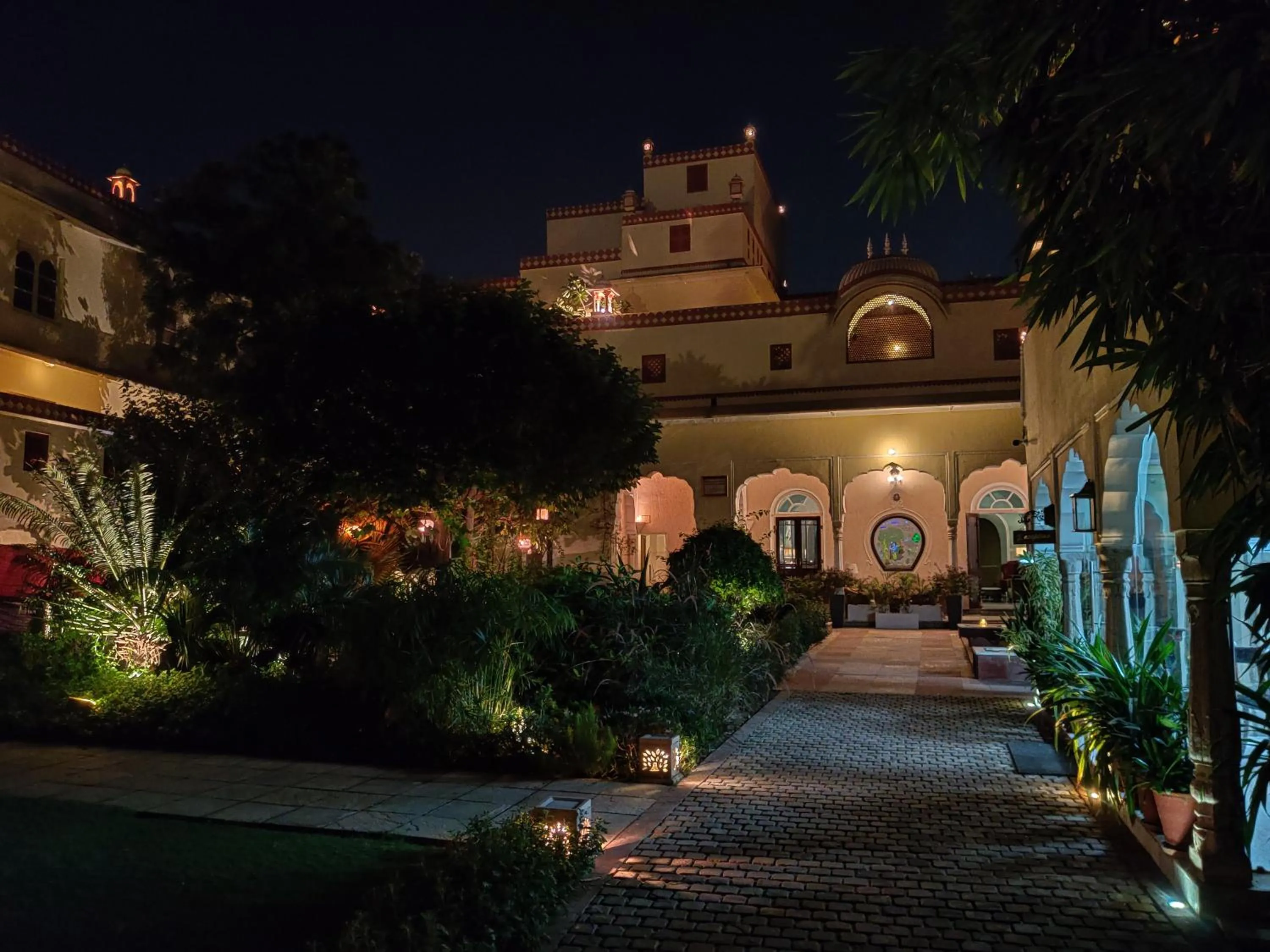 Facade/entrance in Mandawa Haveli