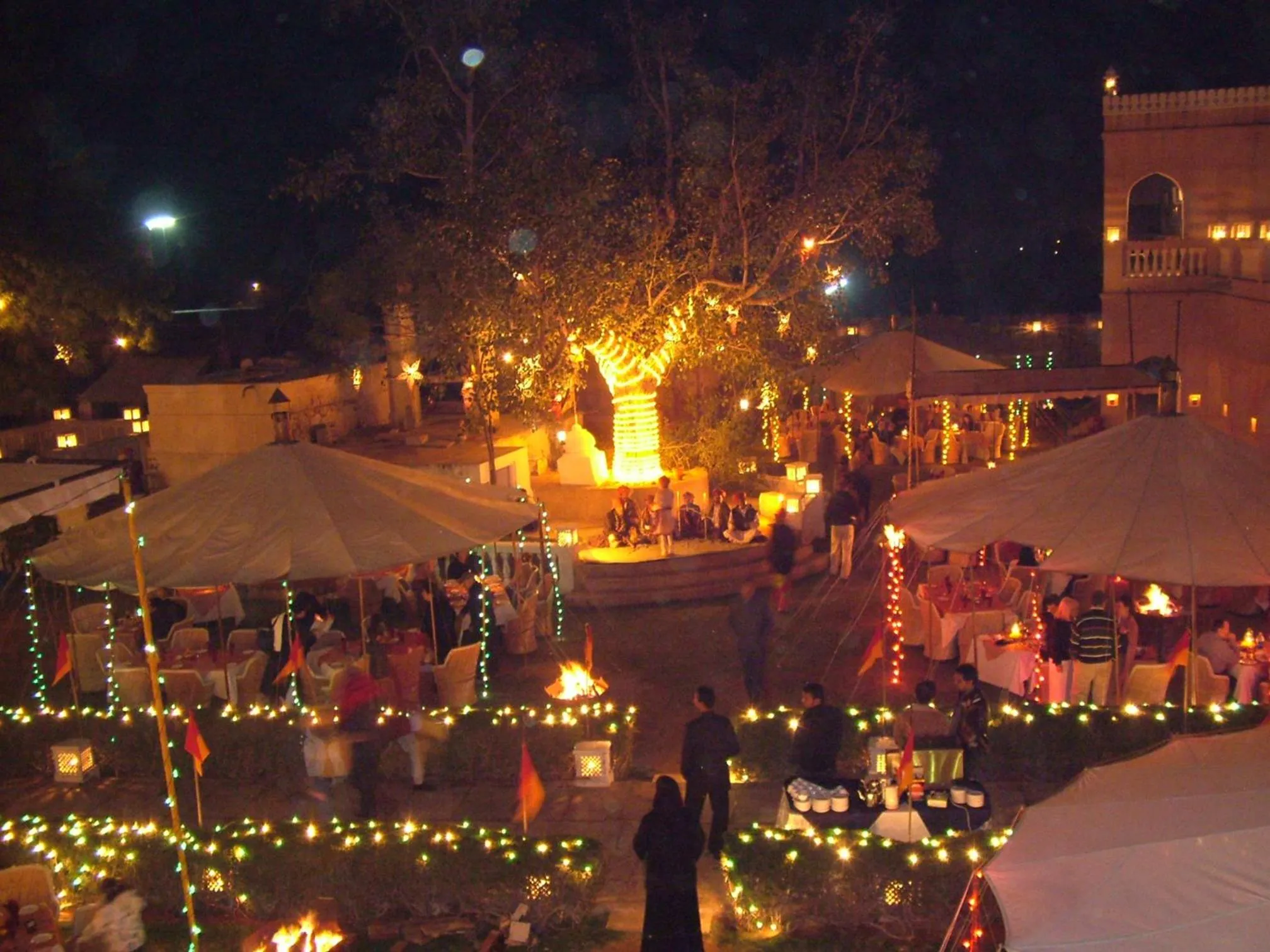 Evening entertainment in Hotel Castle Mandawa