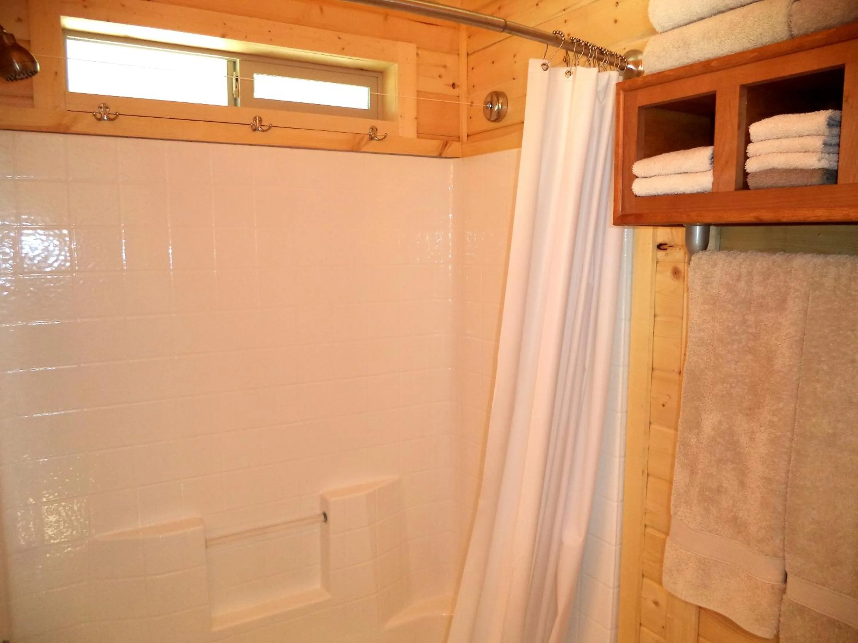 Bathroom in Palm Springs Camping Resort Cabin 3