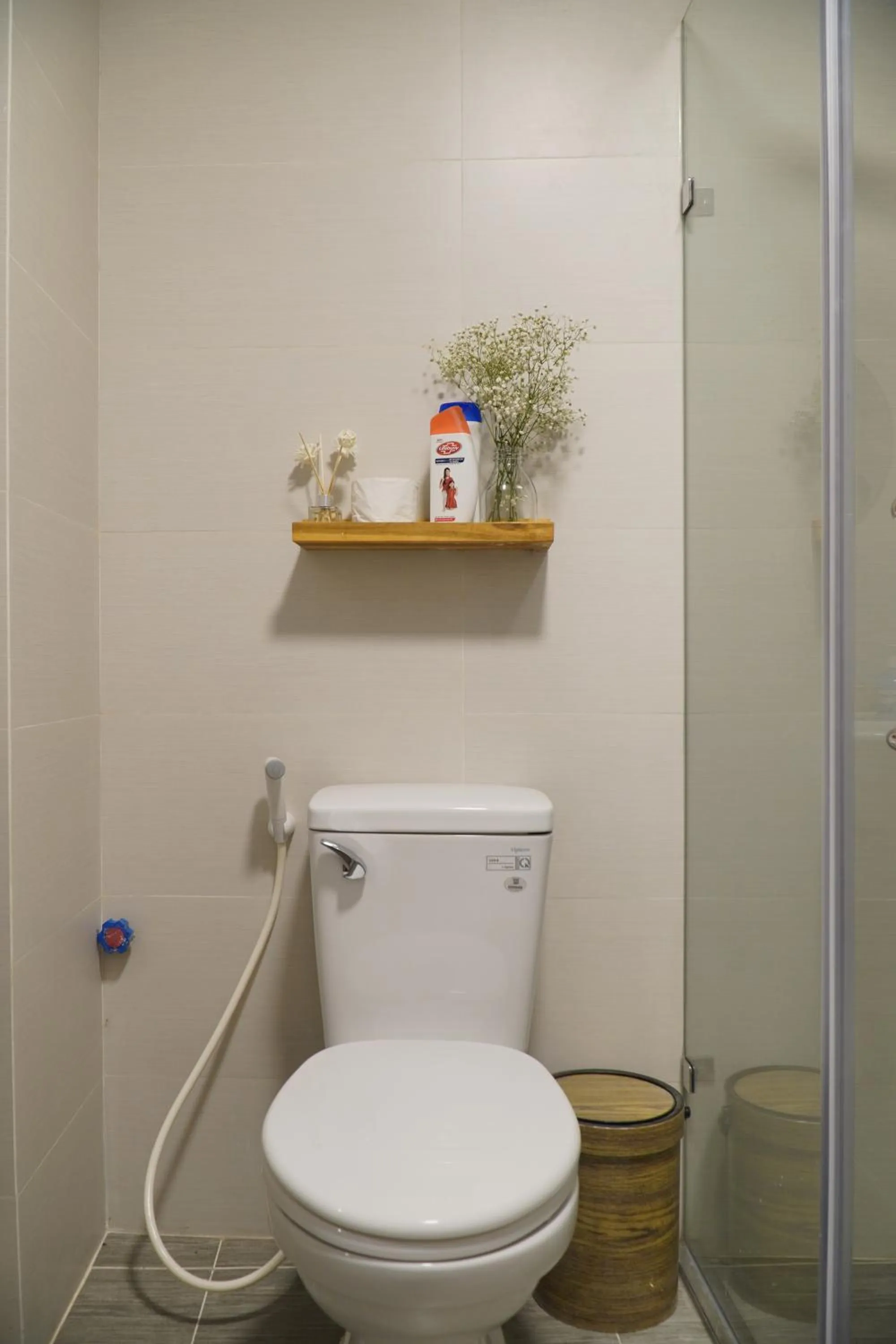 Bathroom in Thức at 3am - Old Quarter Hanoi Lotus