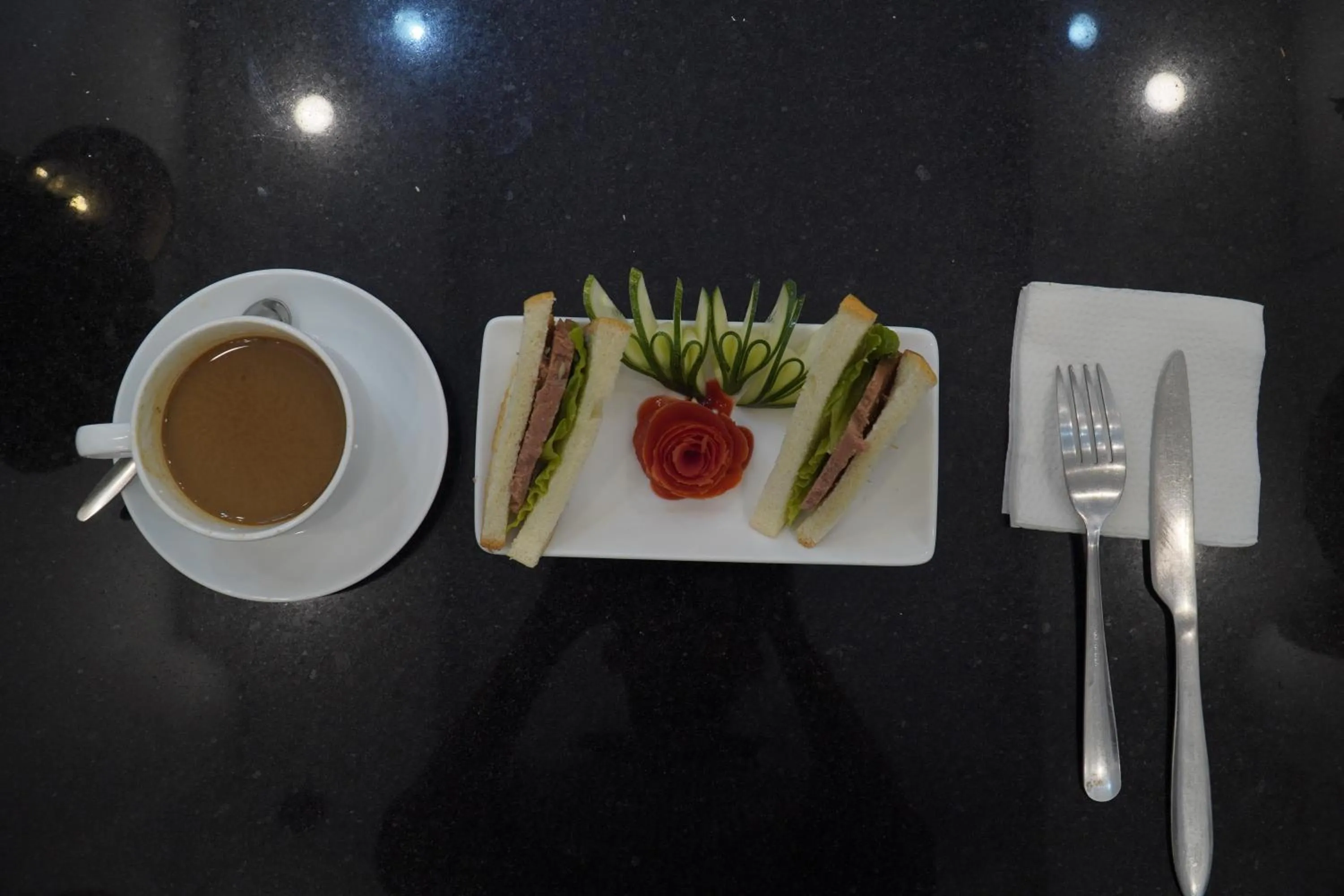 Breakfast in Thức at 3am - Old Quarter Hanoi Lotus