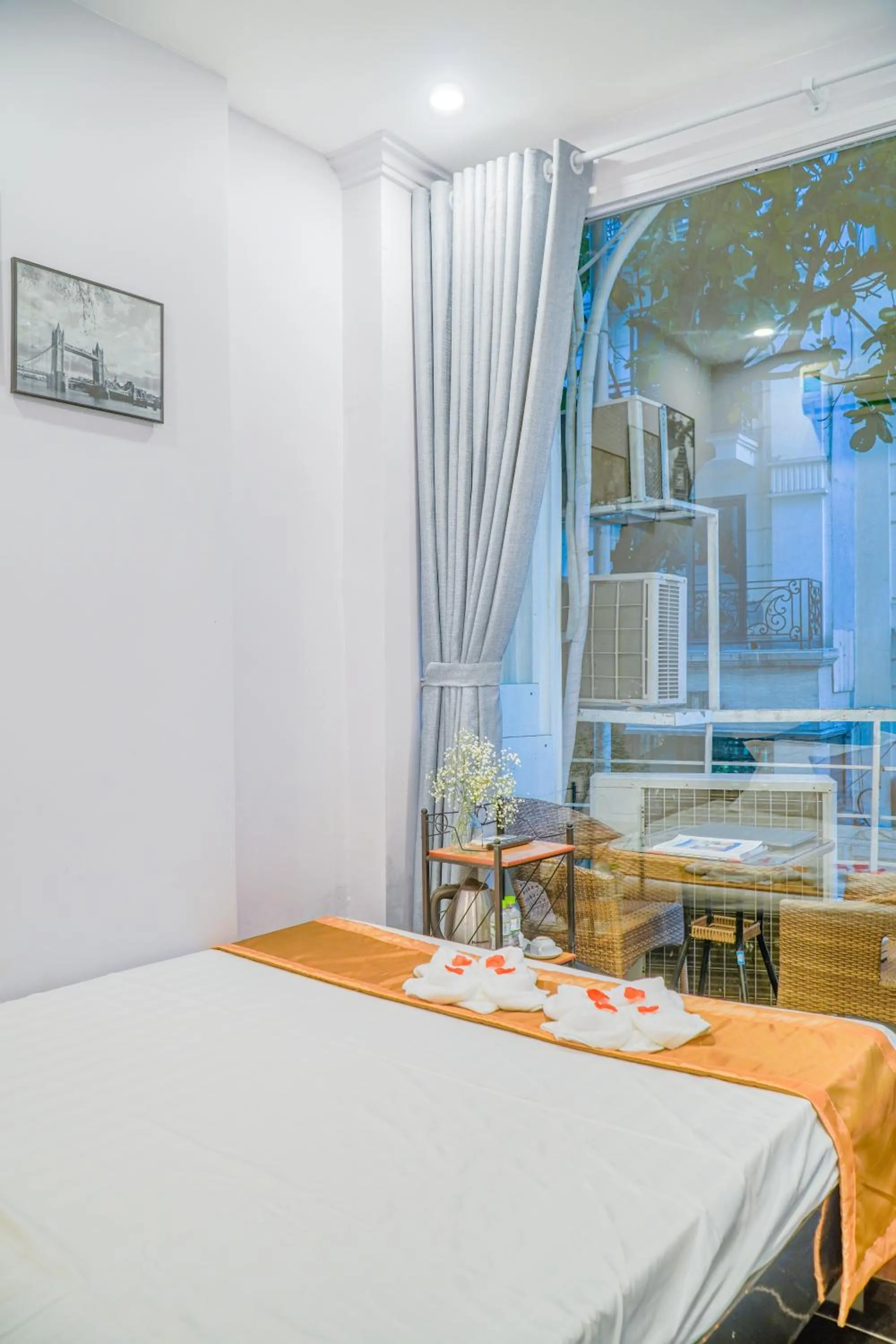 Bedroom, Bed in Thức at 3am - Old Quarter Hanoi Lotus