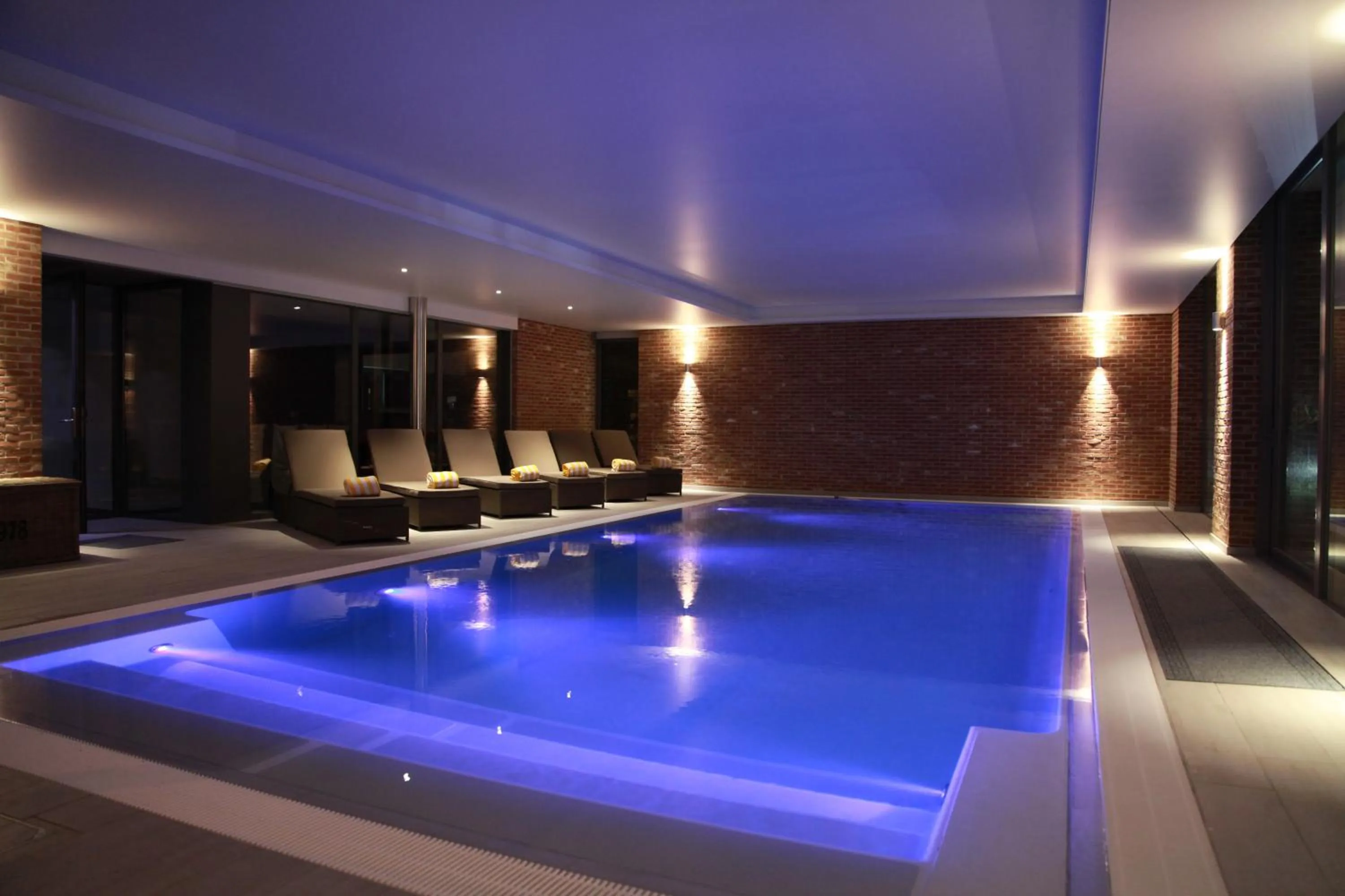 Swimming pool in Hotel Callecanes