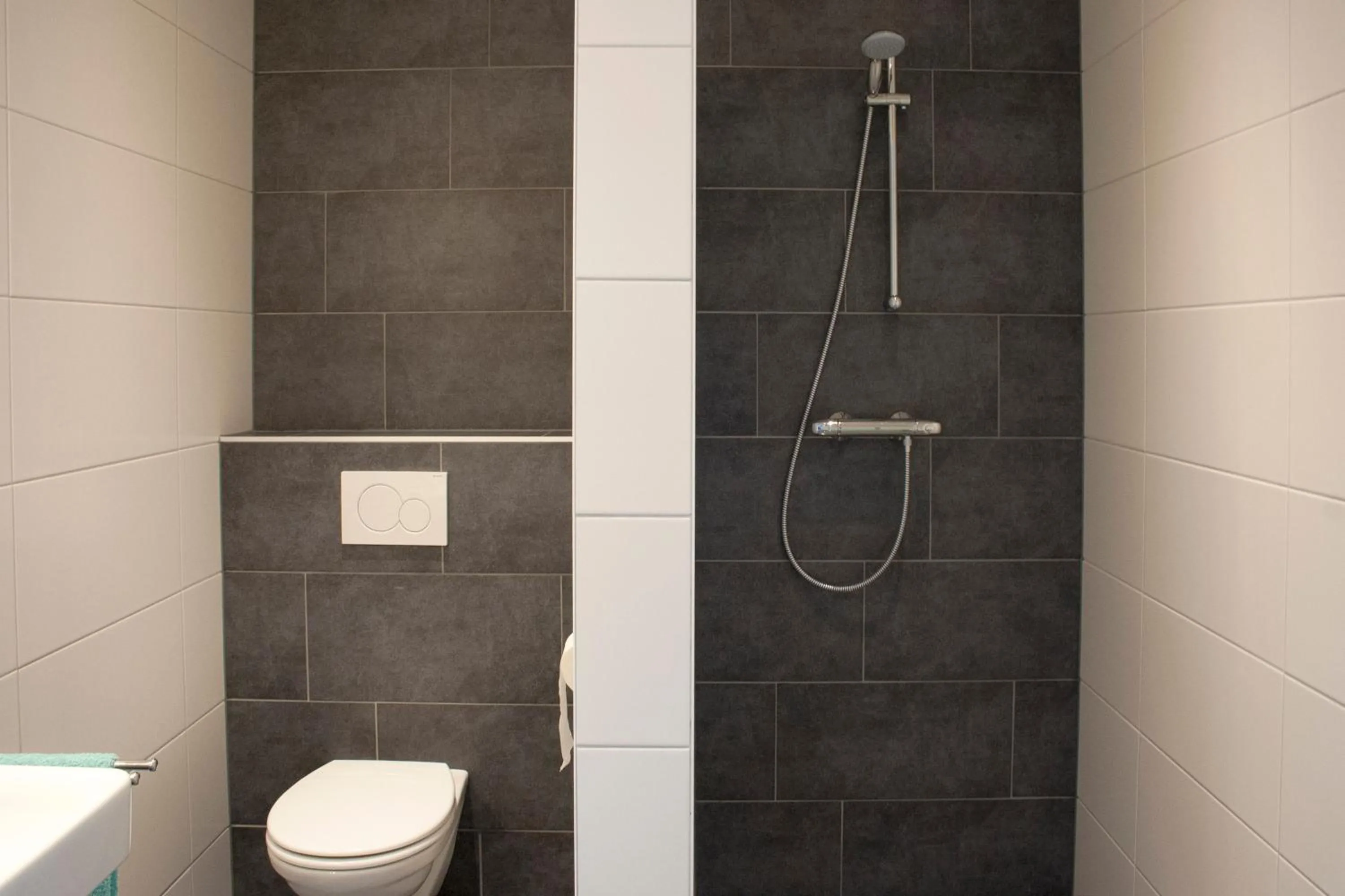 Shower in Klein-Amerika