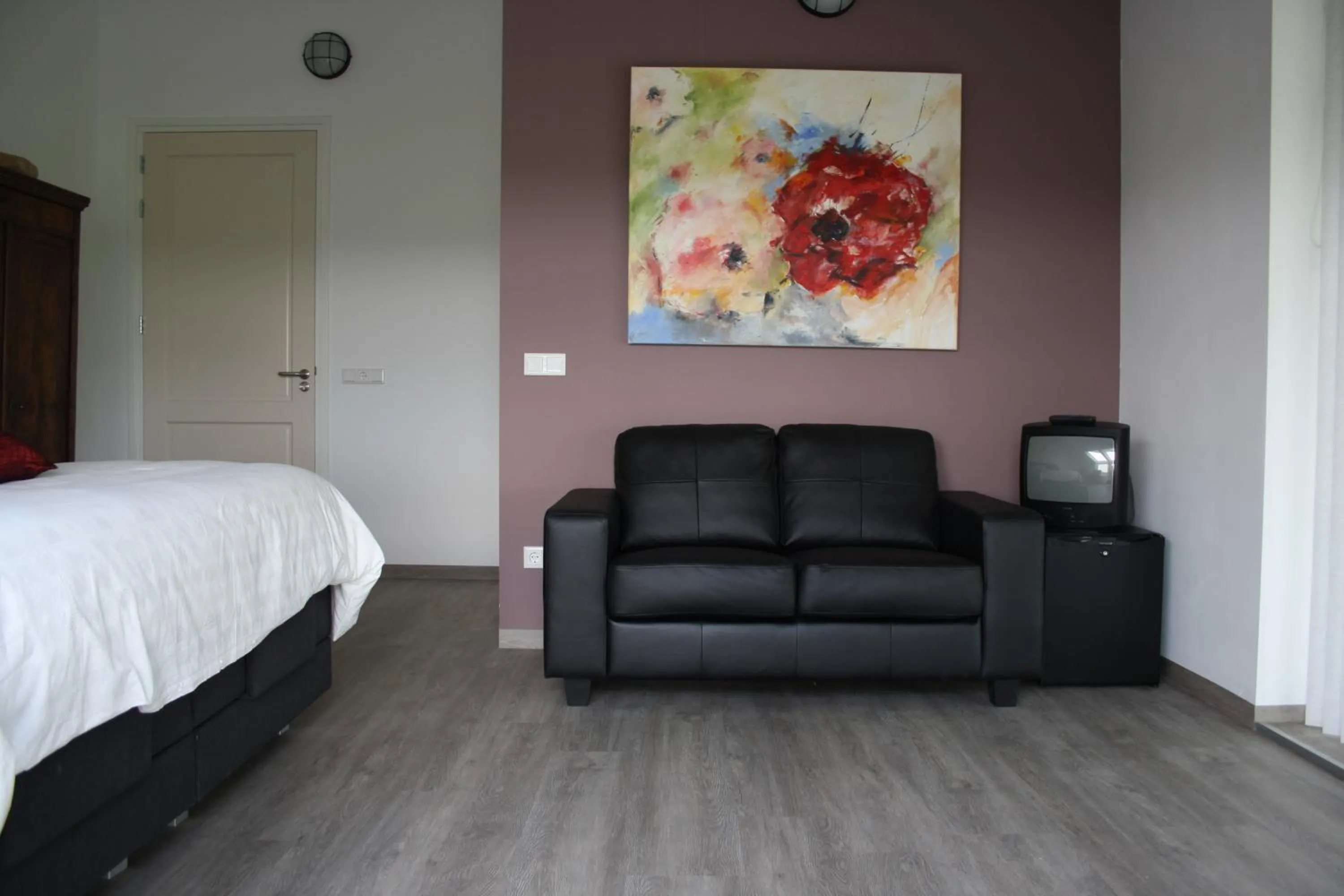 TV and multimedia, Bed in Klein-Amerika