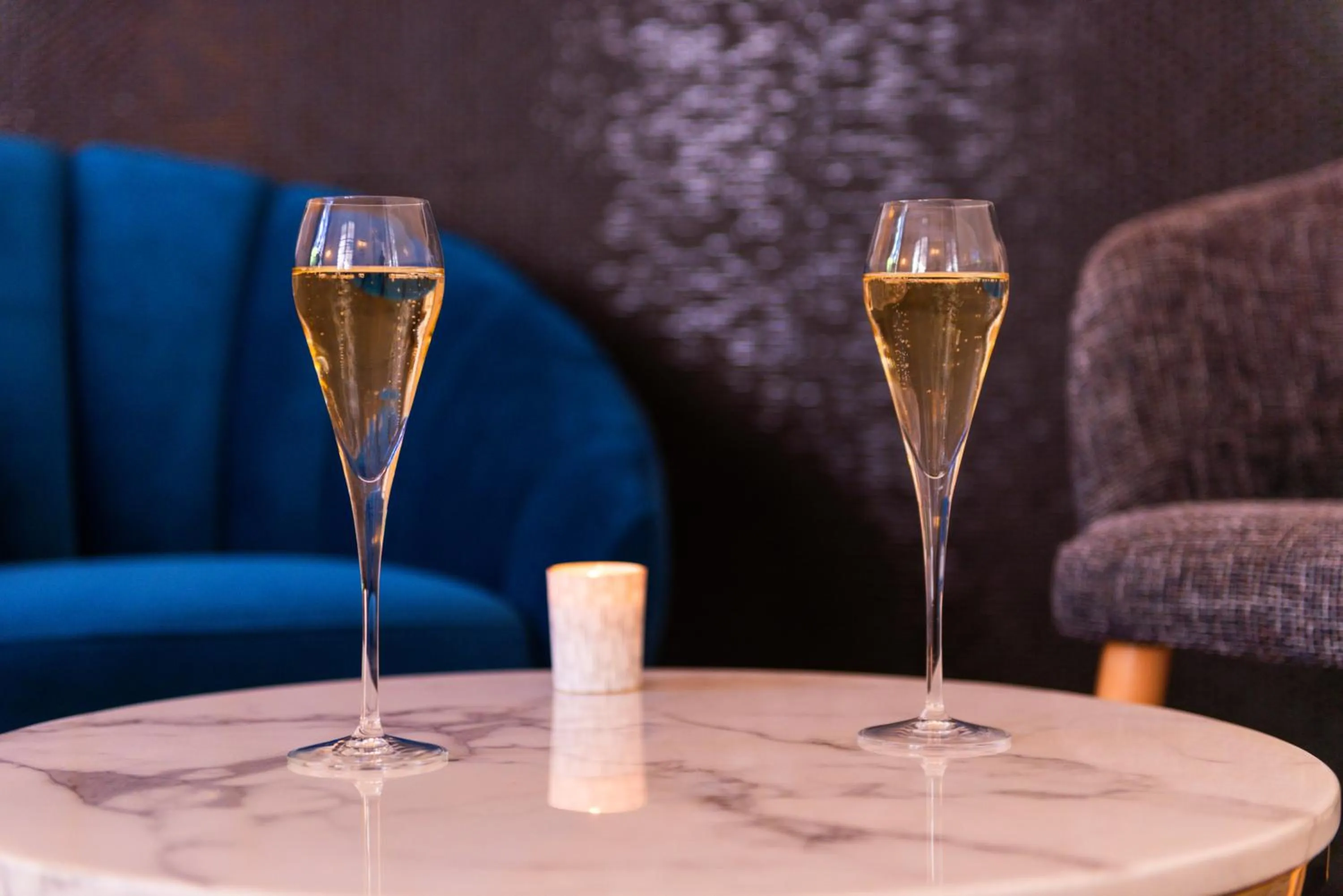 Lounge or bar in Hôtel Anne d'Anjou, The Originals Collection