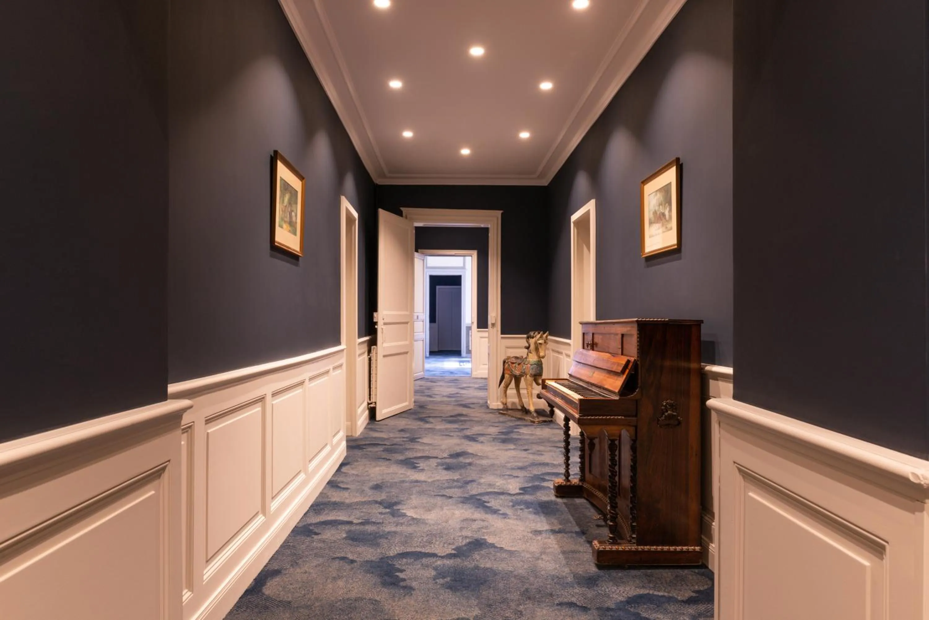 Decorative detail in Hôtel Anne d'Anjou, The Originals Collection