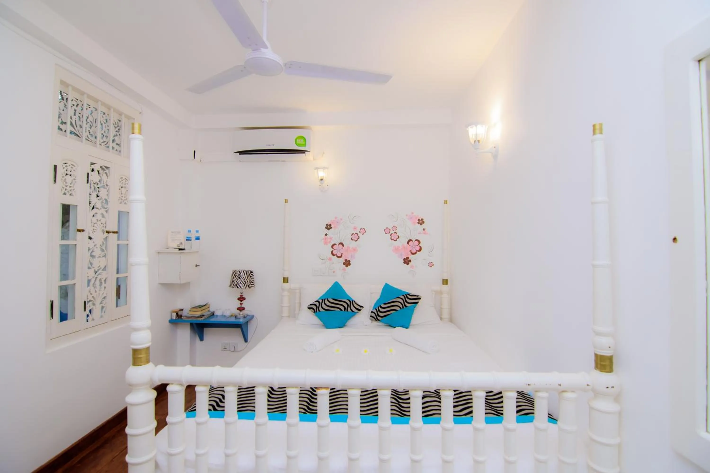 Bed in Fort Heaven - Galle Fort