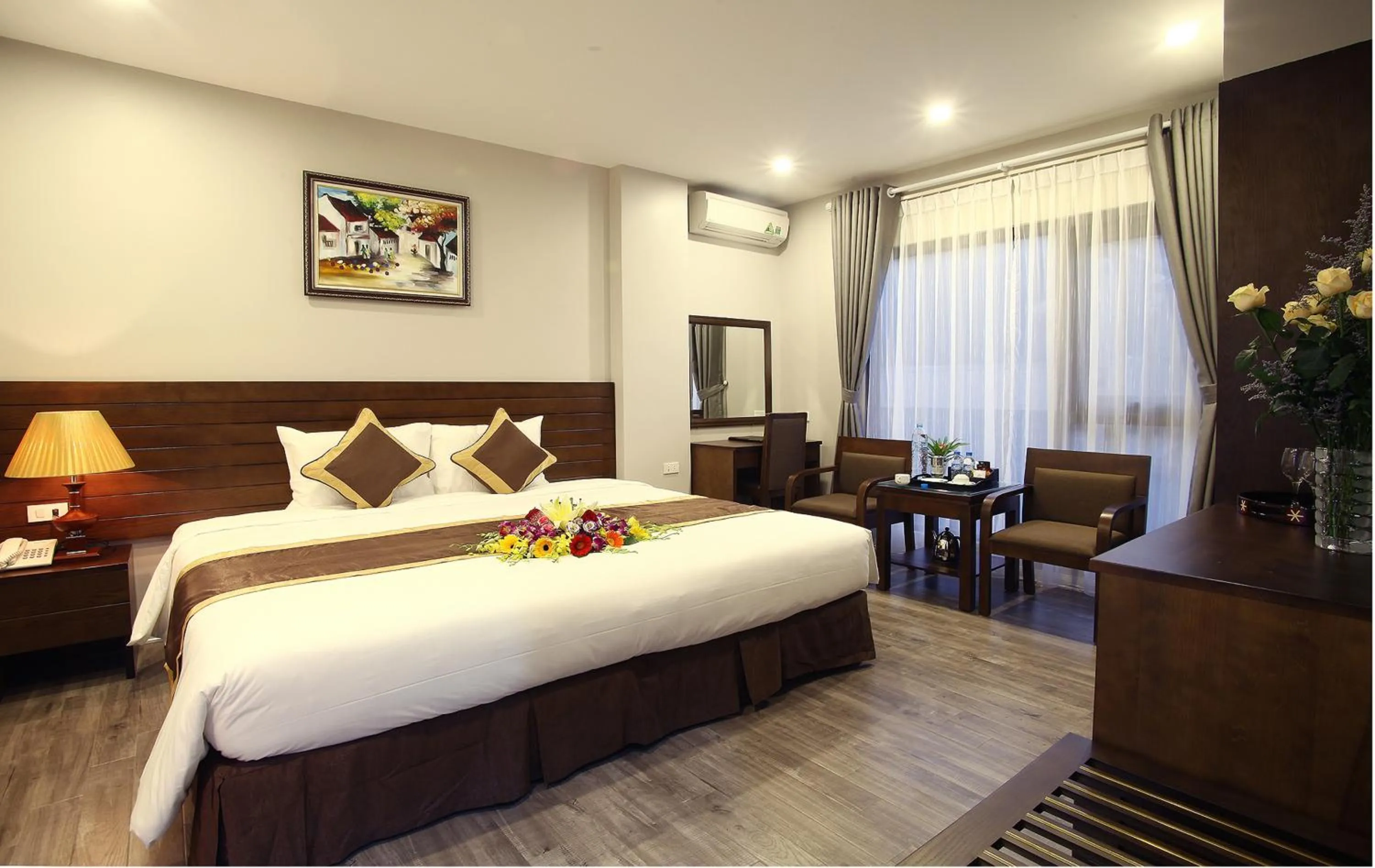 Photo of the whole room, Bed in Blue Pearl West Hotel