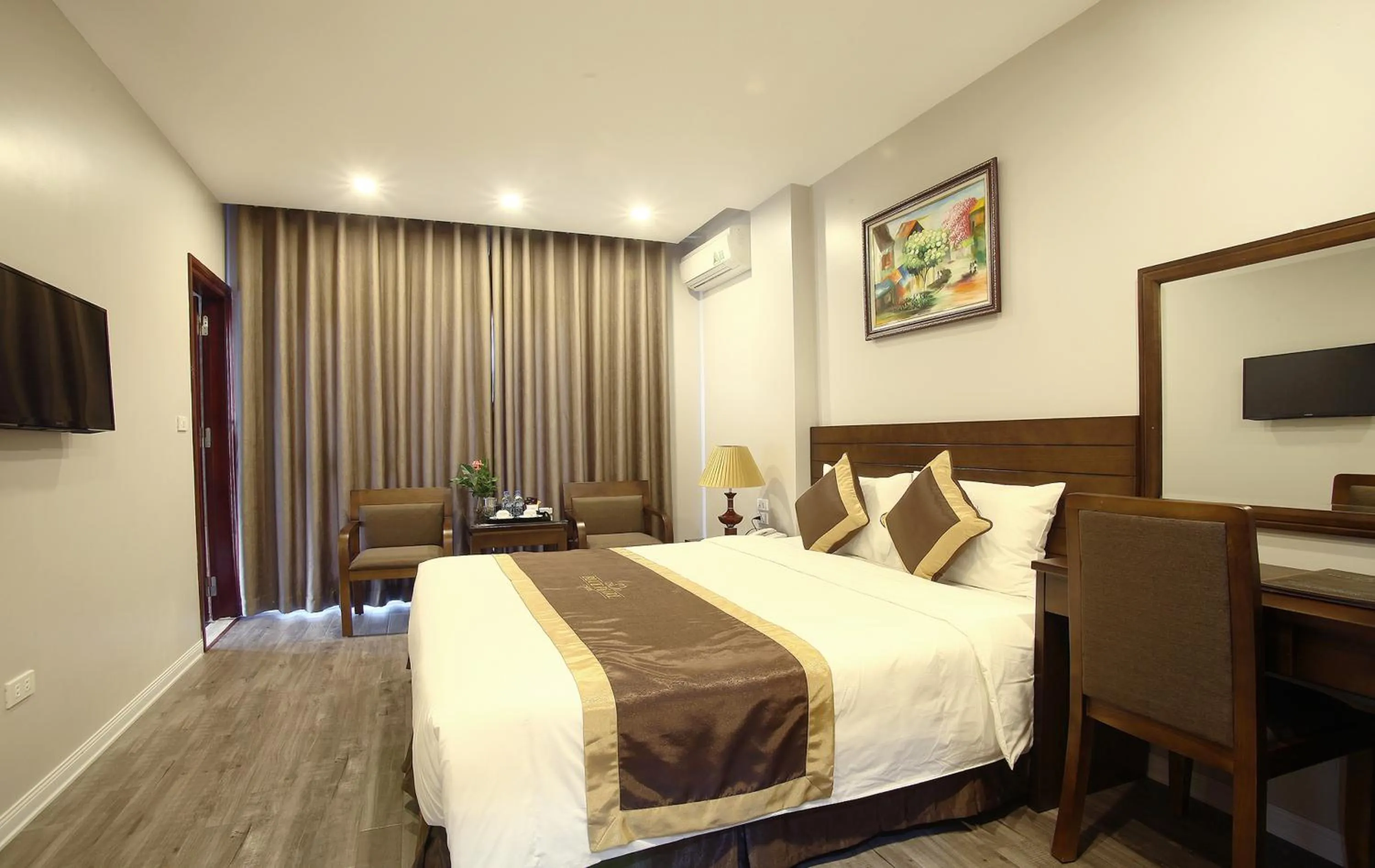 Bedroom, Bed in Blue Pearl West Hotel