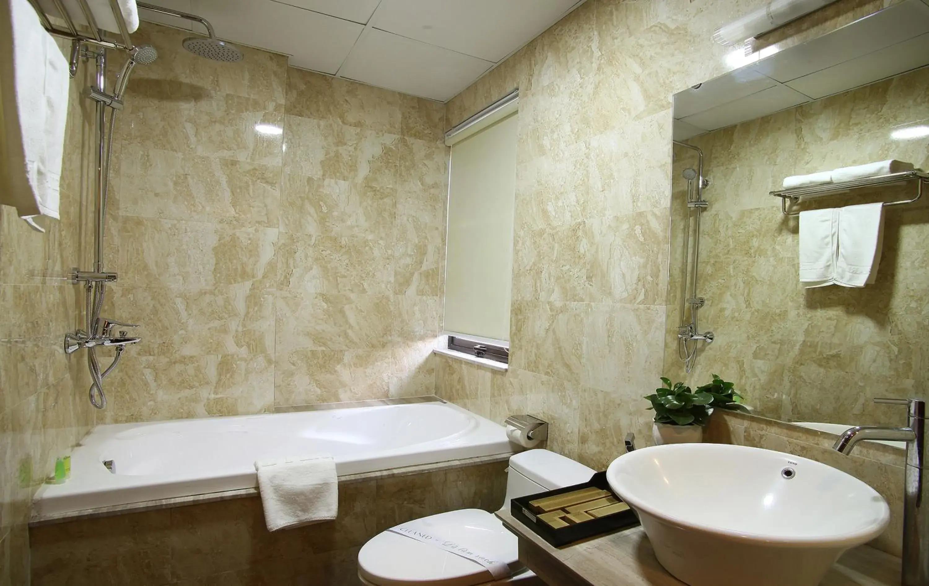 Bathroom in Blue Pearl West Hotel Bathroom in Blue Pearl West Hotel