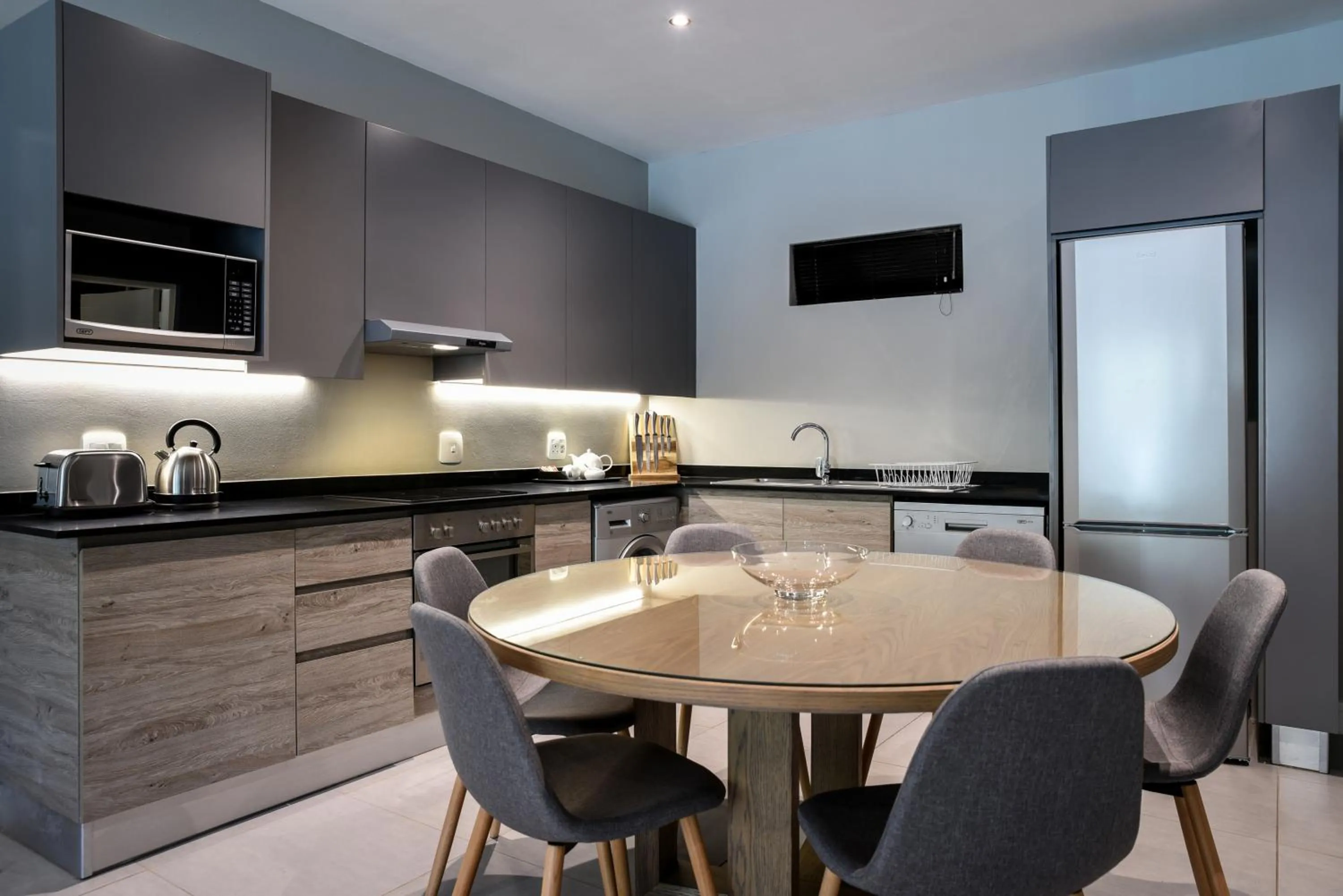 Coffee/tea facilities in The Residency Sandhurst