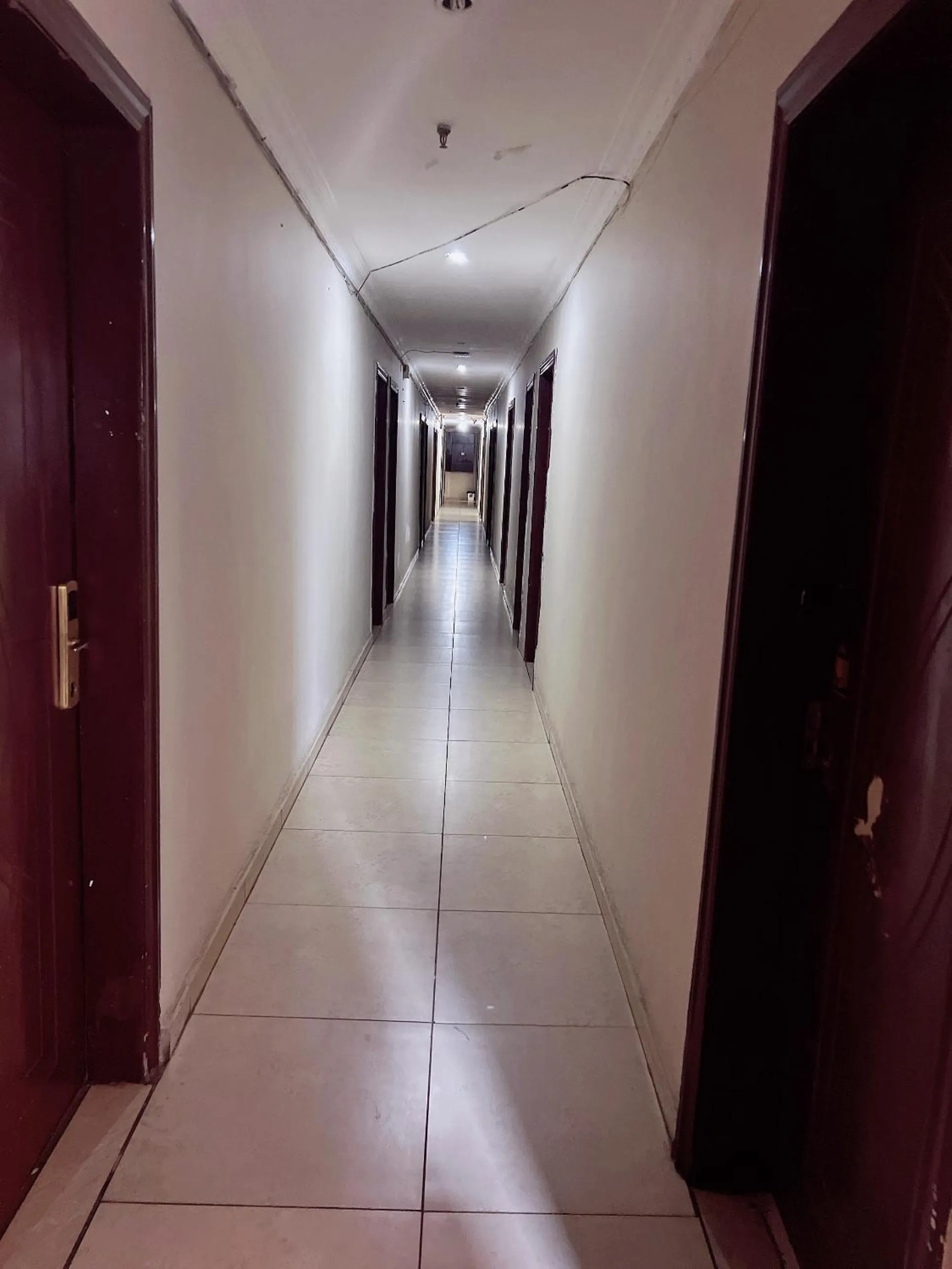 Shengtang Business Hotel