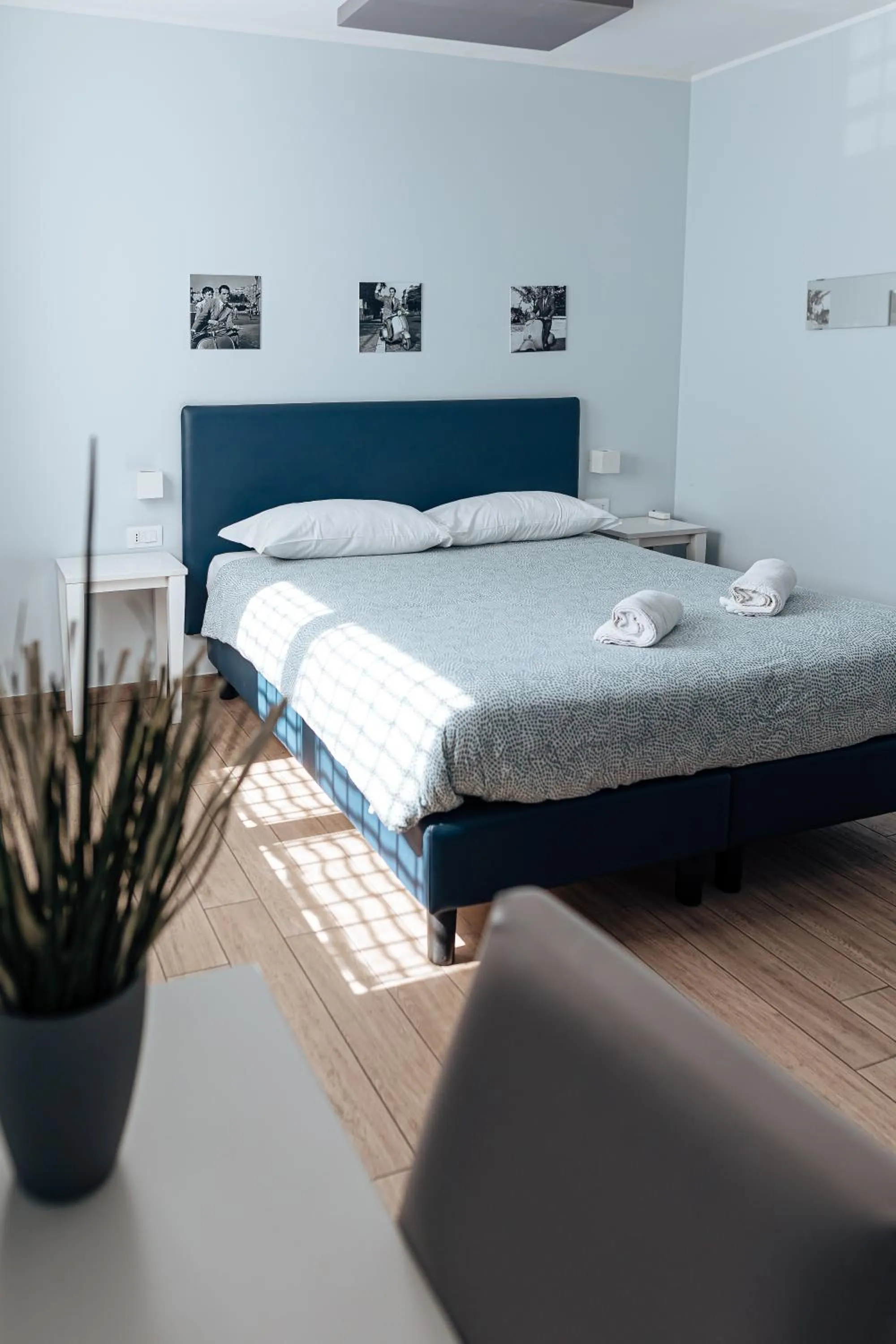 Bedroom, Bed in Cufà