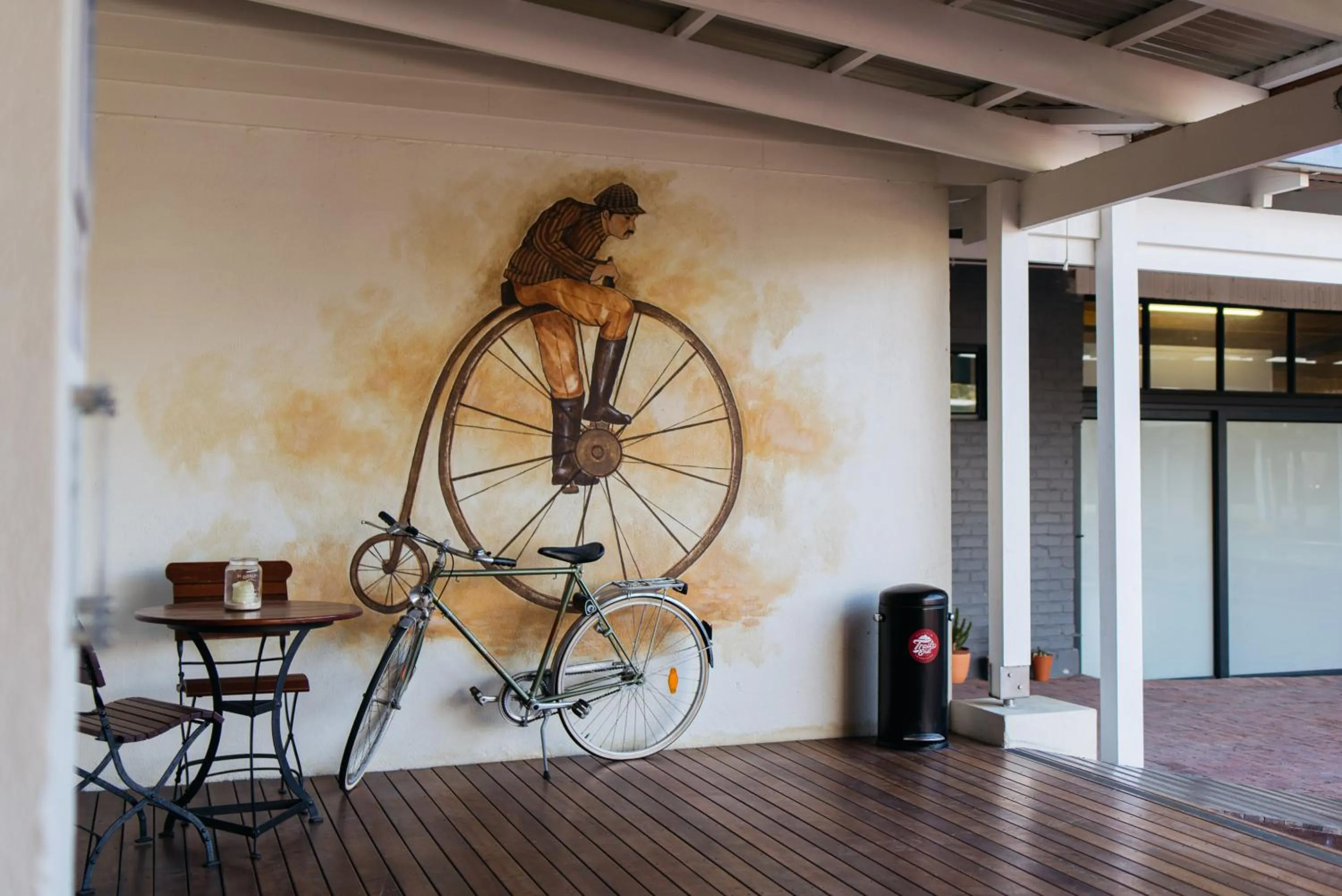 Decorative detail in Trail's End