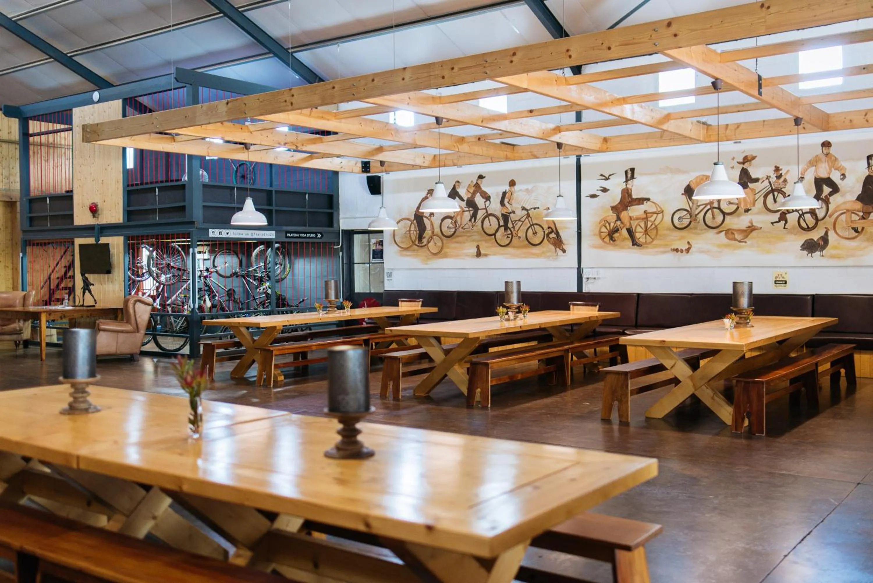 Restaurant/places to eat in Trail's End