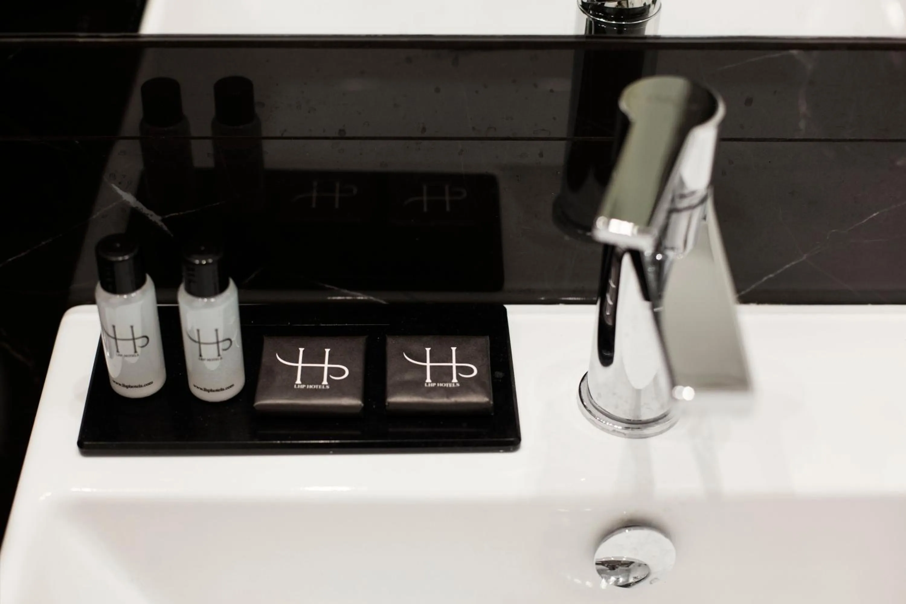 Bathroom in LHP Suite Napoli Parco Margherita