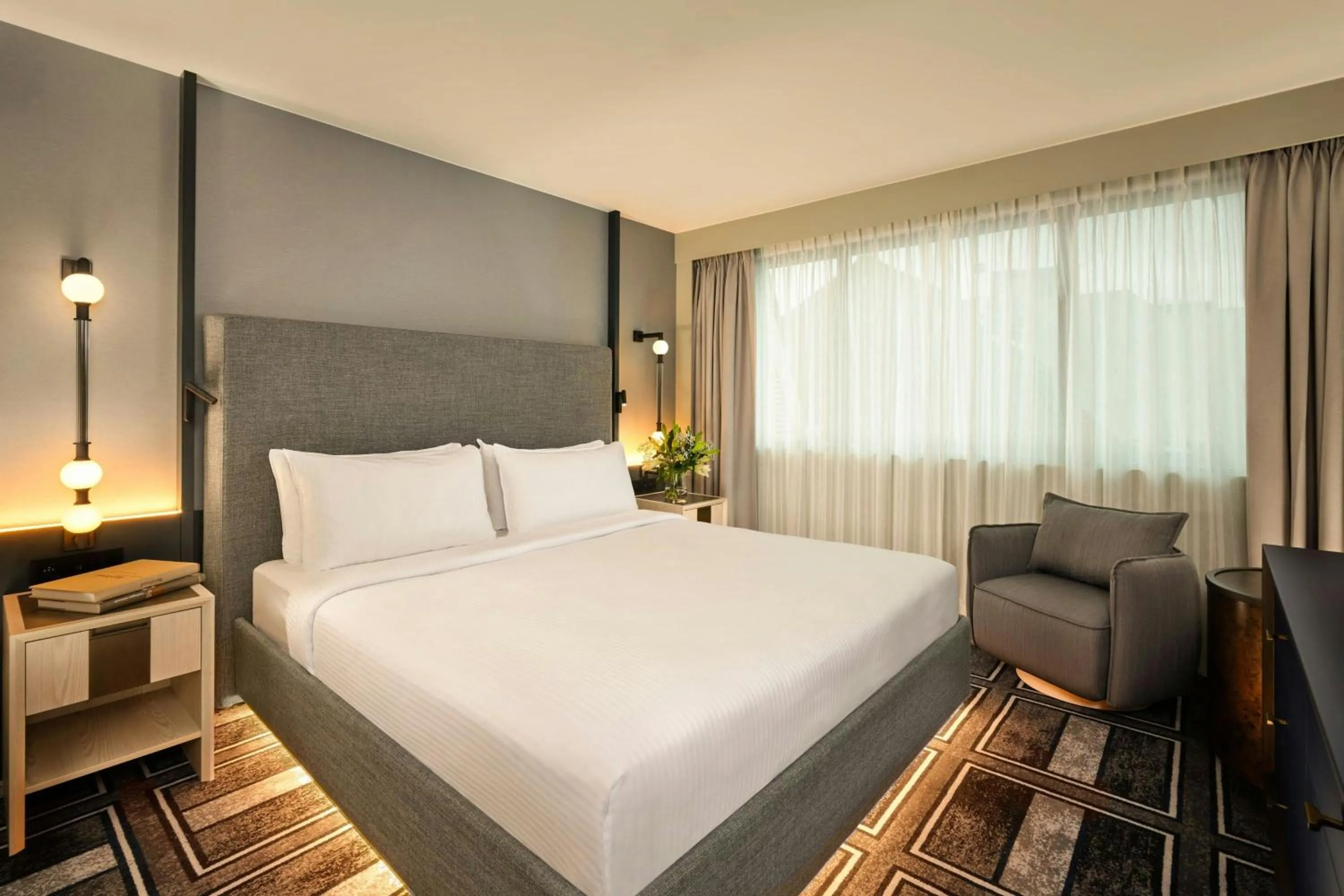 Bedroom, Bed in Ghent Marriott Hotel