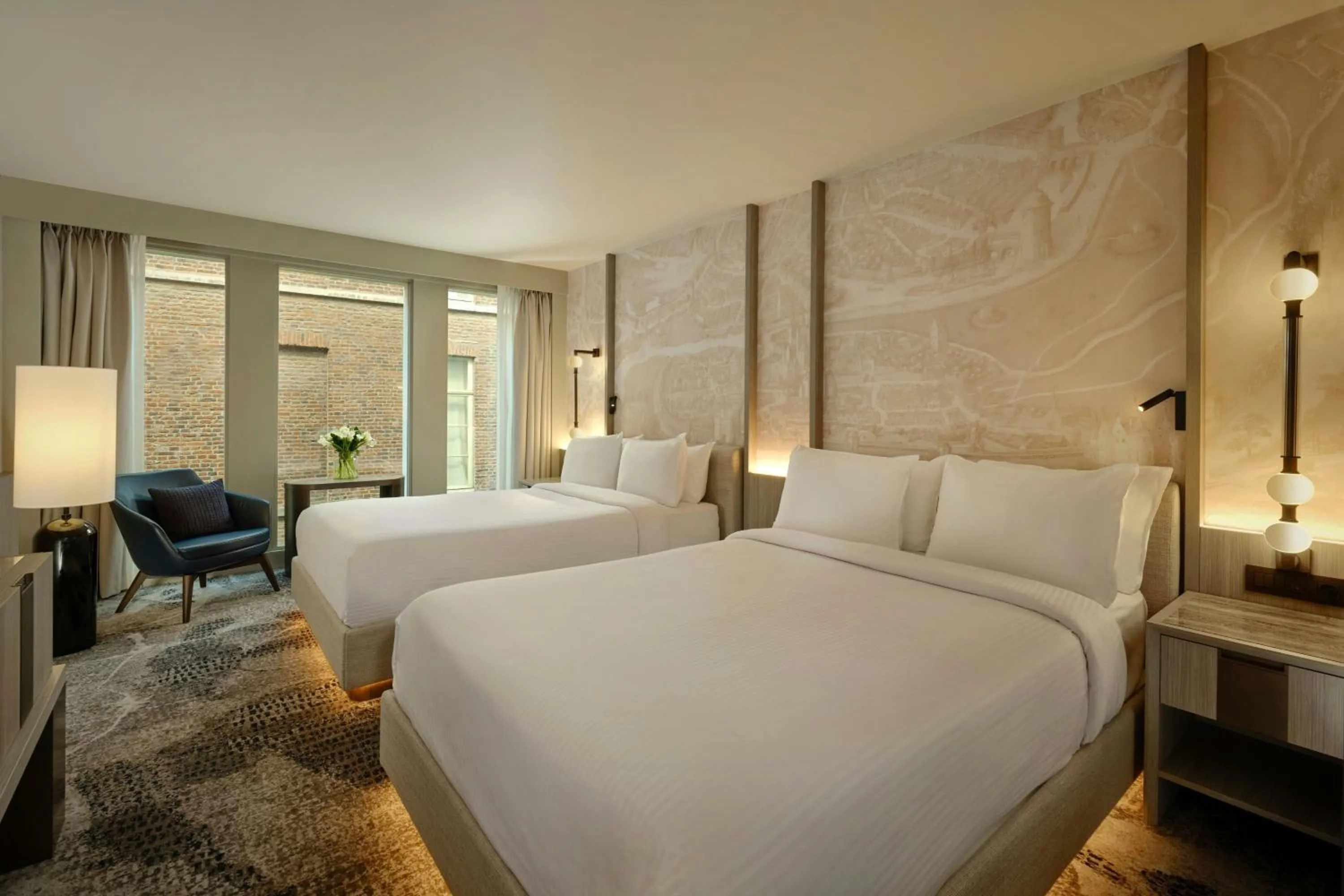 Photo of the whole room, Bed in Ghent Marriott Hotel