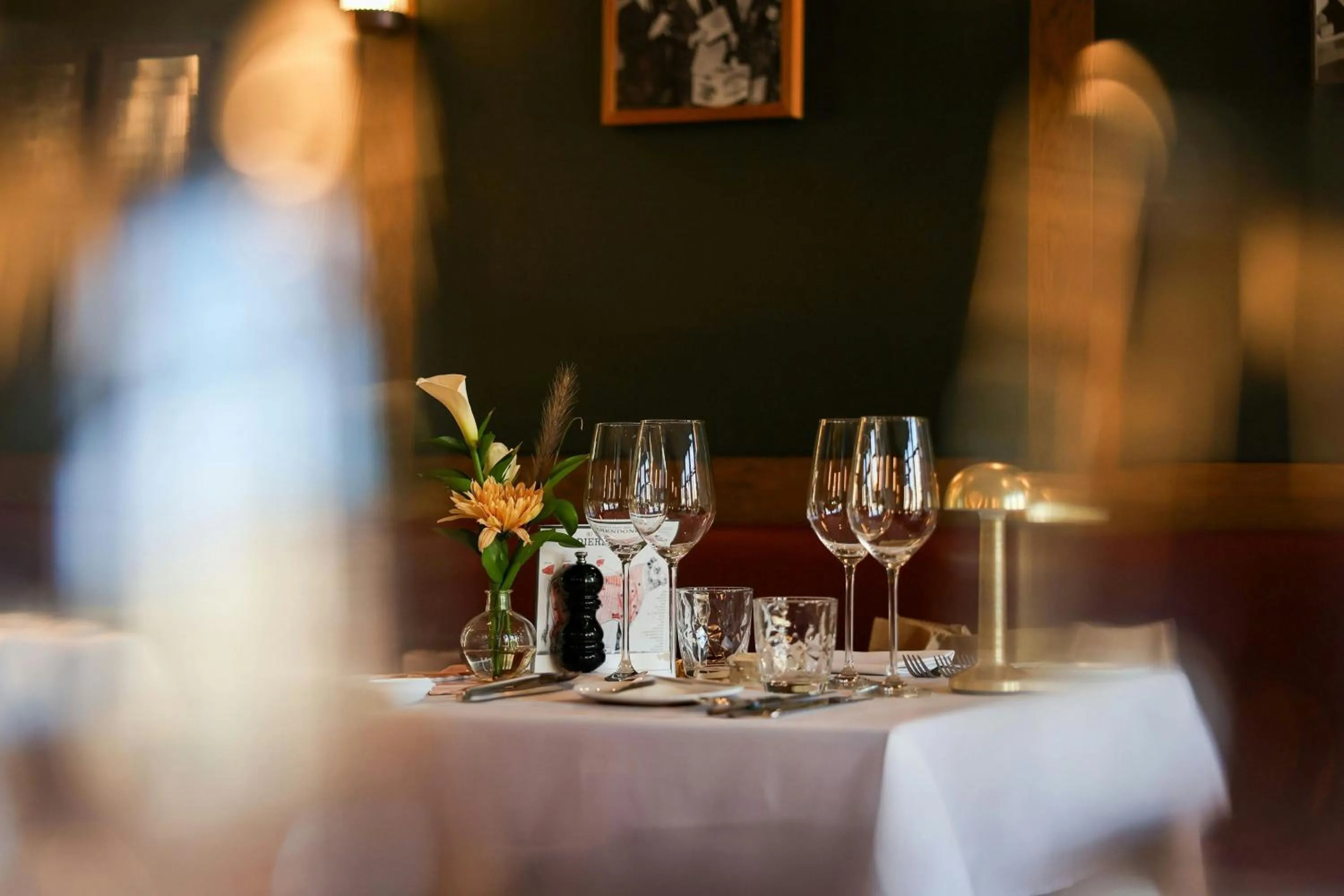 Restaurant/places to eat in Ghent Marriott Hotel