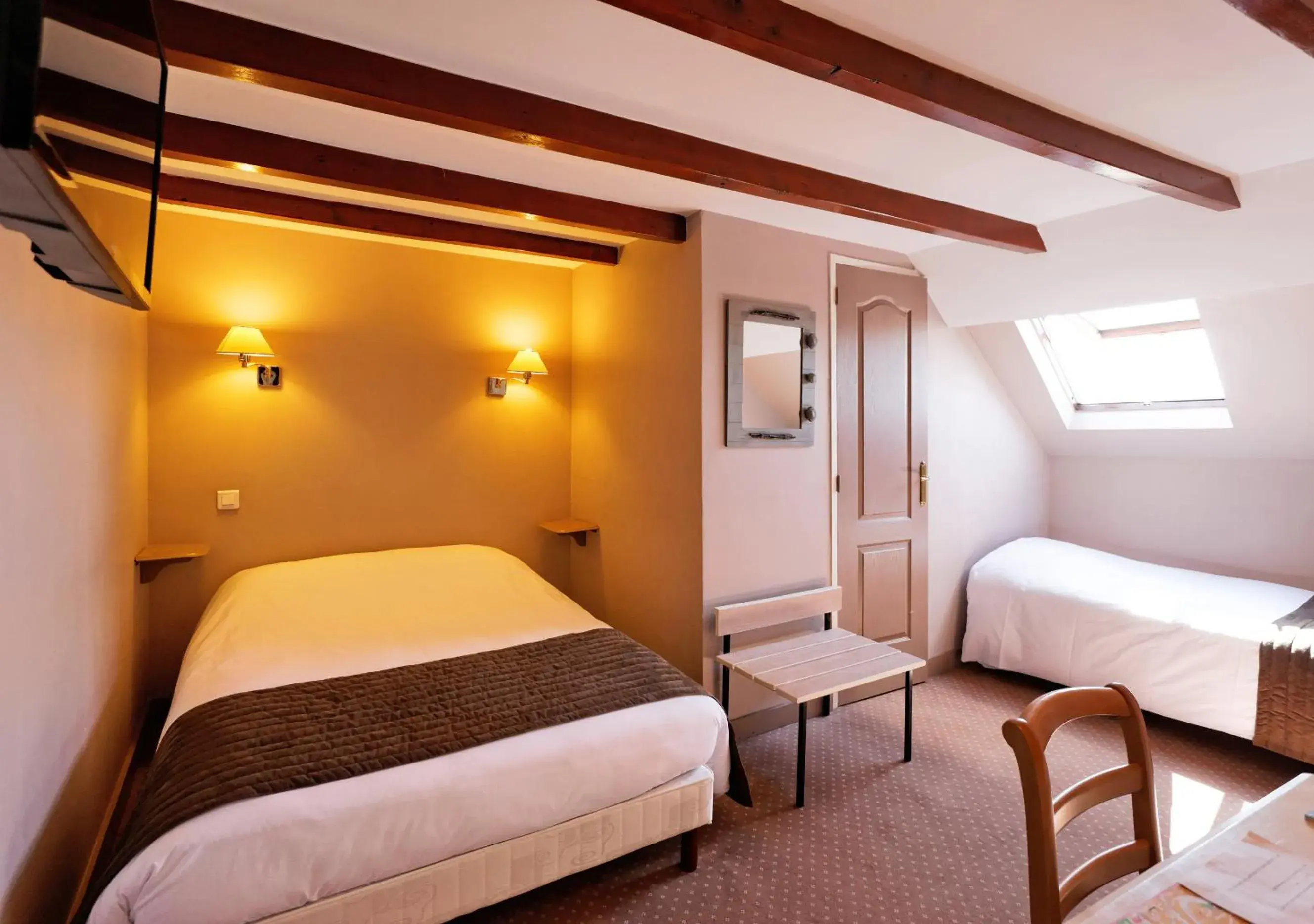 Bedroom, Bed in Cit'Hotel Hôtel Beauséjour Bedroom, Bed in Cit'Hotel Hôtel Beauséjour