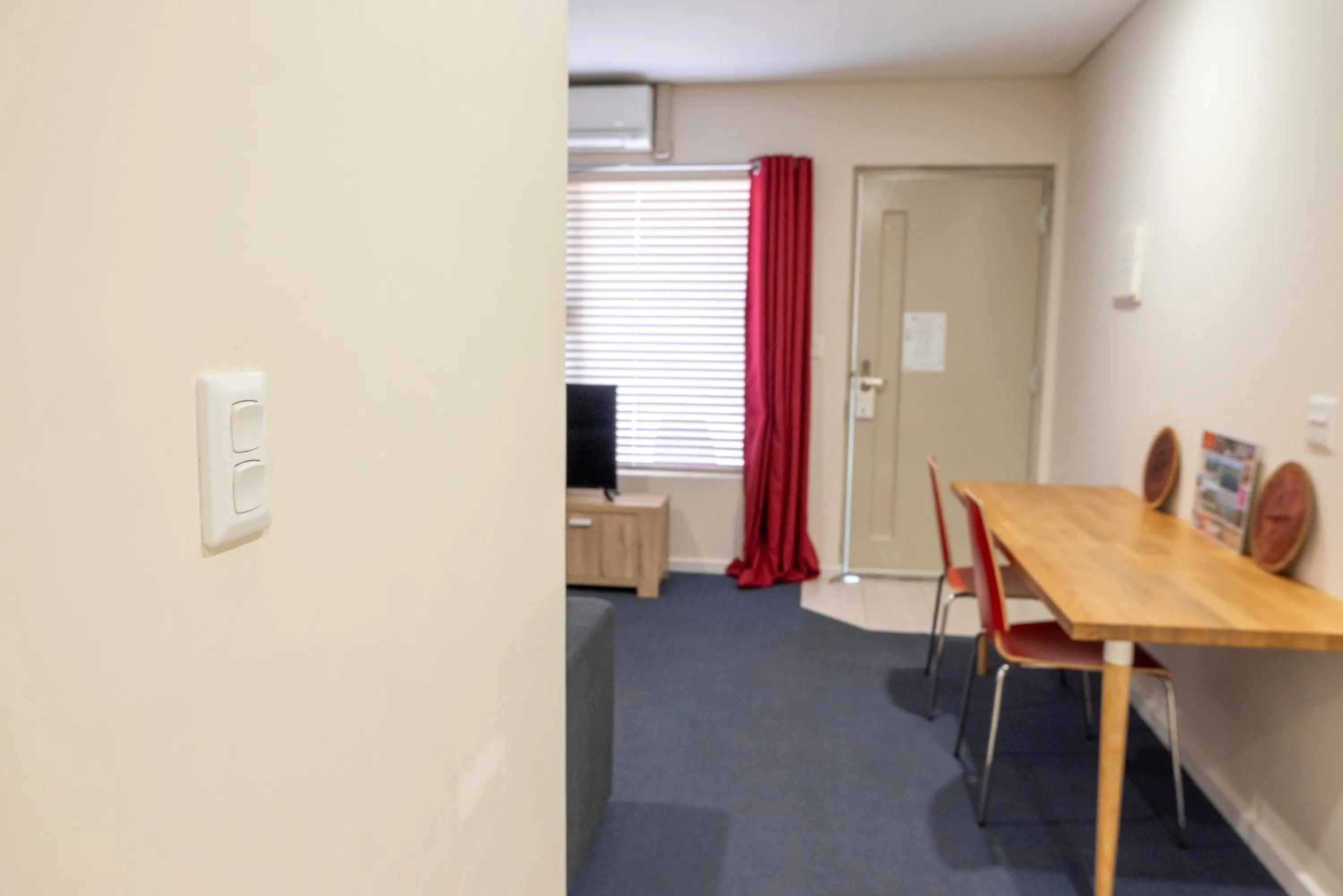 Facade/entrance in Bunbury Motel and Apartments