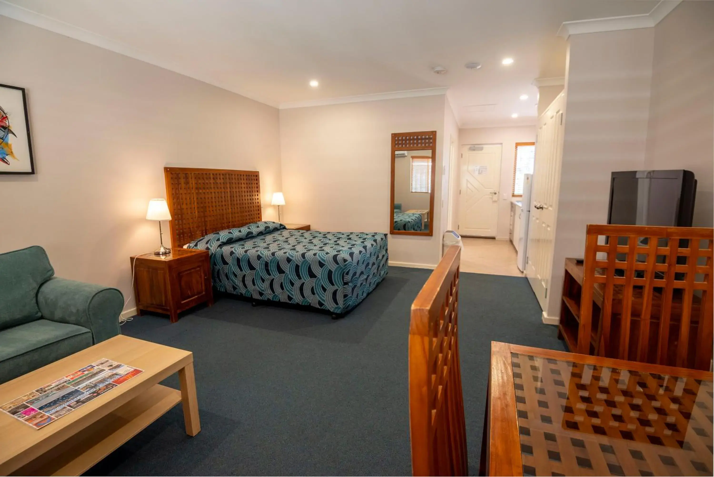 Studio Spa Apartment - Queen in Bunbury Motel and Apartments Studio Spa Apartment - Queen in Bunbury Motel and Apartments