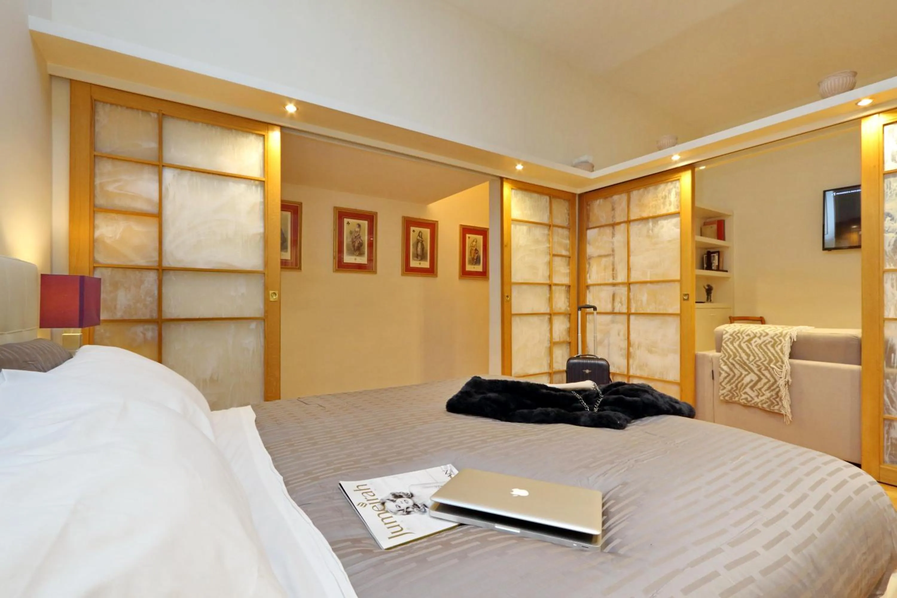 Nearby landmark, Bed in VENETO COMFORTABLE Apartment