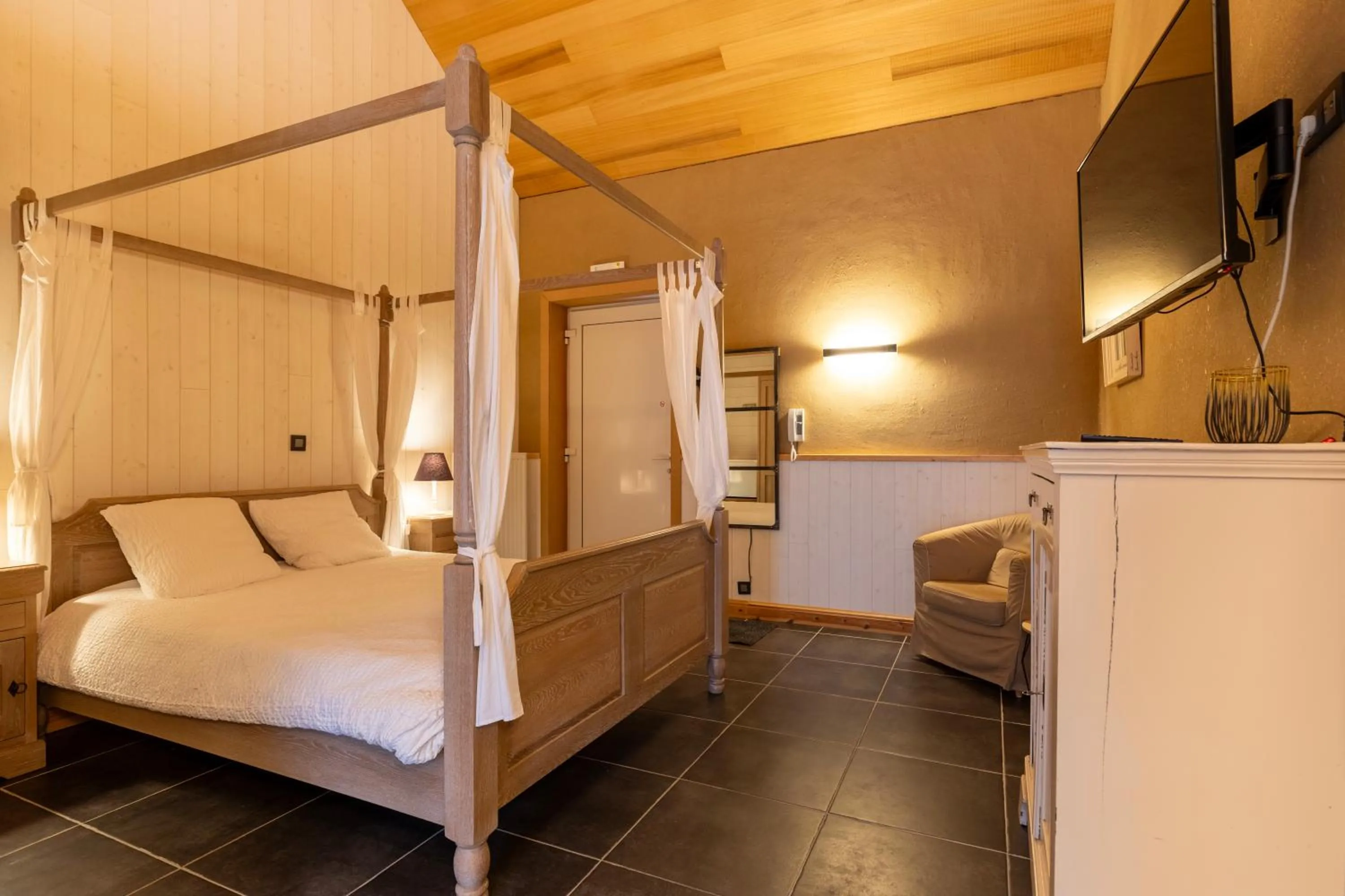 Bed in B&B De Leestjespolder