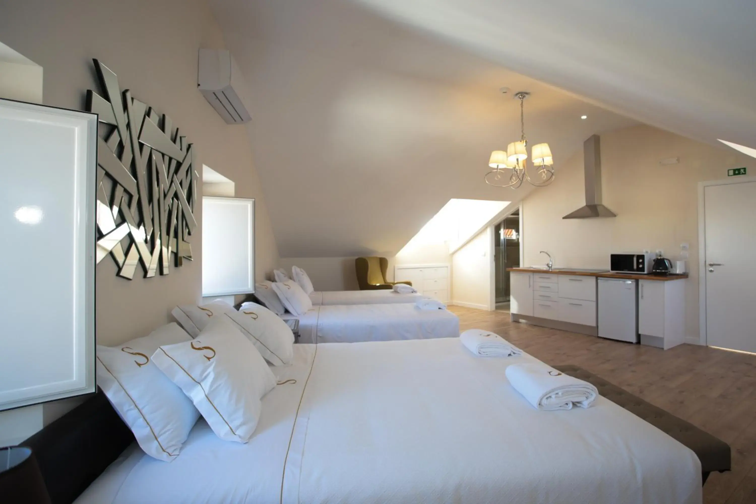 Quadruple Room with Kitchenette in Suites Guest House Quadruple Room with Kitchenette in Suites Guest House