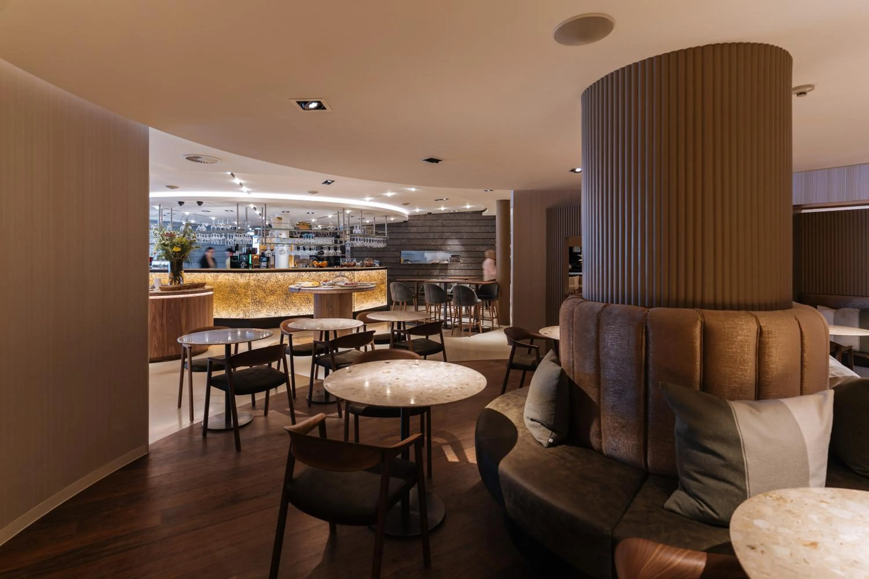 Restaurant/places to eat in Cosmopolite Hotel Nieuwpoort-Bad