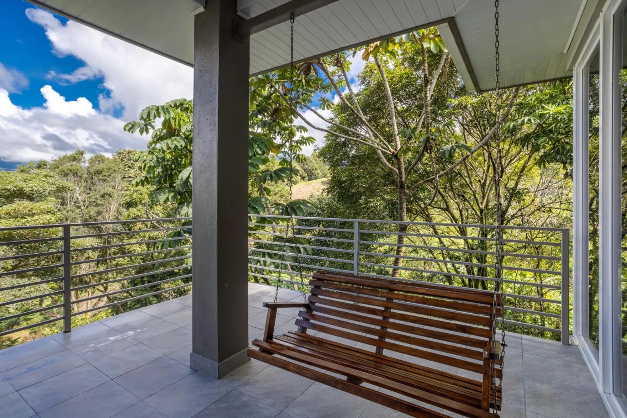 Balcony/Terrace in Coffee Estate Inn