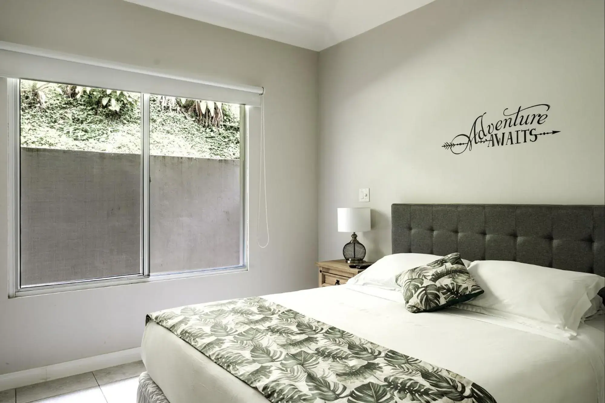 Three-Bedroom Bungalow in Coffee Estate Inn Three-Bedroom Bungalow in Coffee Estate Inn