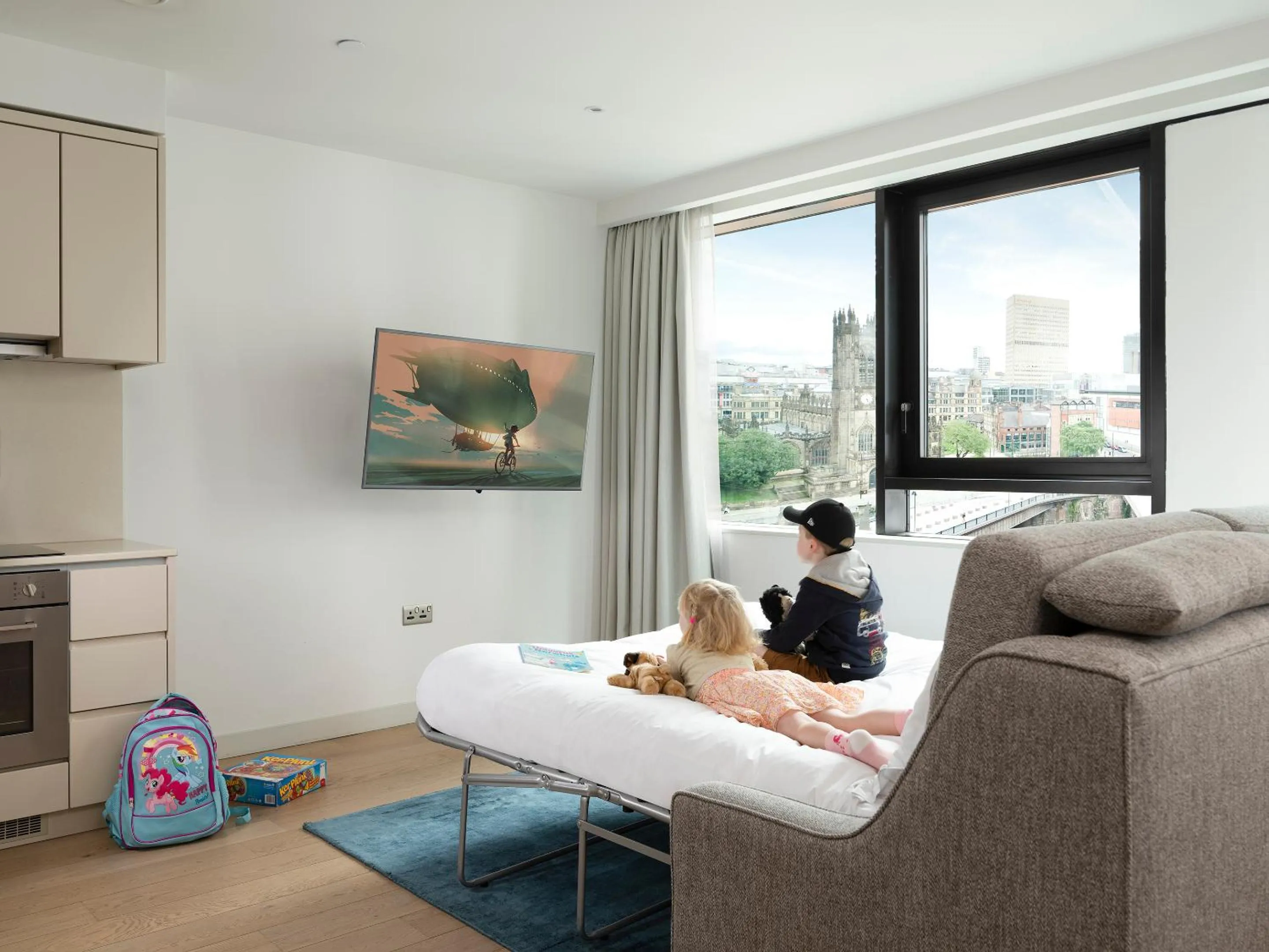 TV and multimedia in CitySuites Aparthotel