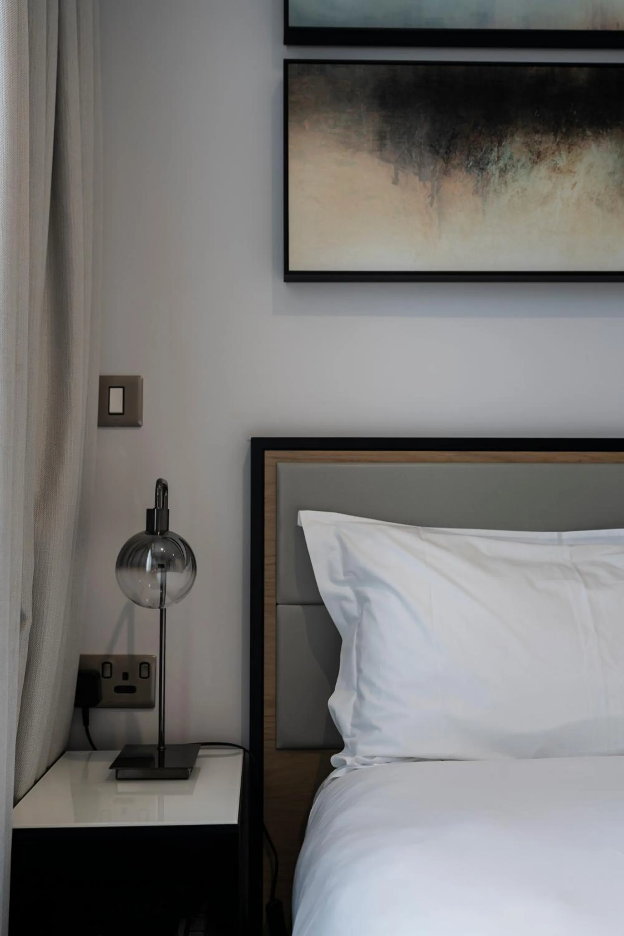 Property building, Bed in CitySuites Aparthotel