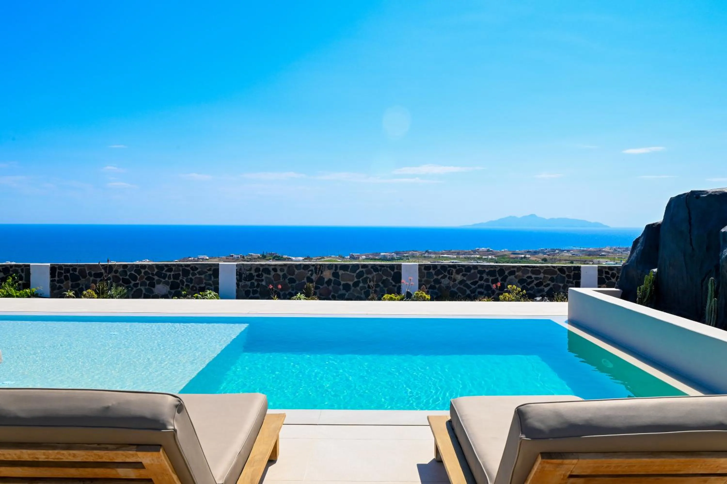Swimming pool in Saint Apostles Villas