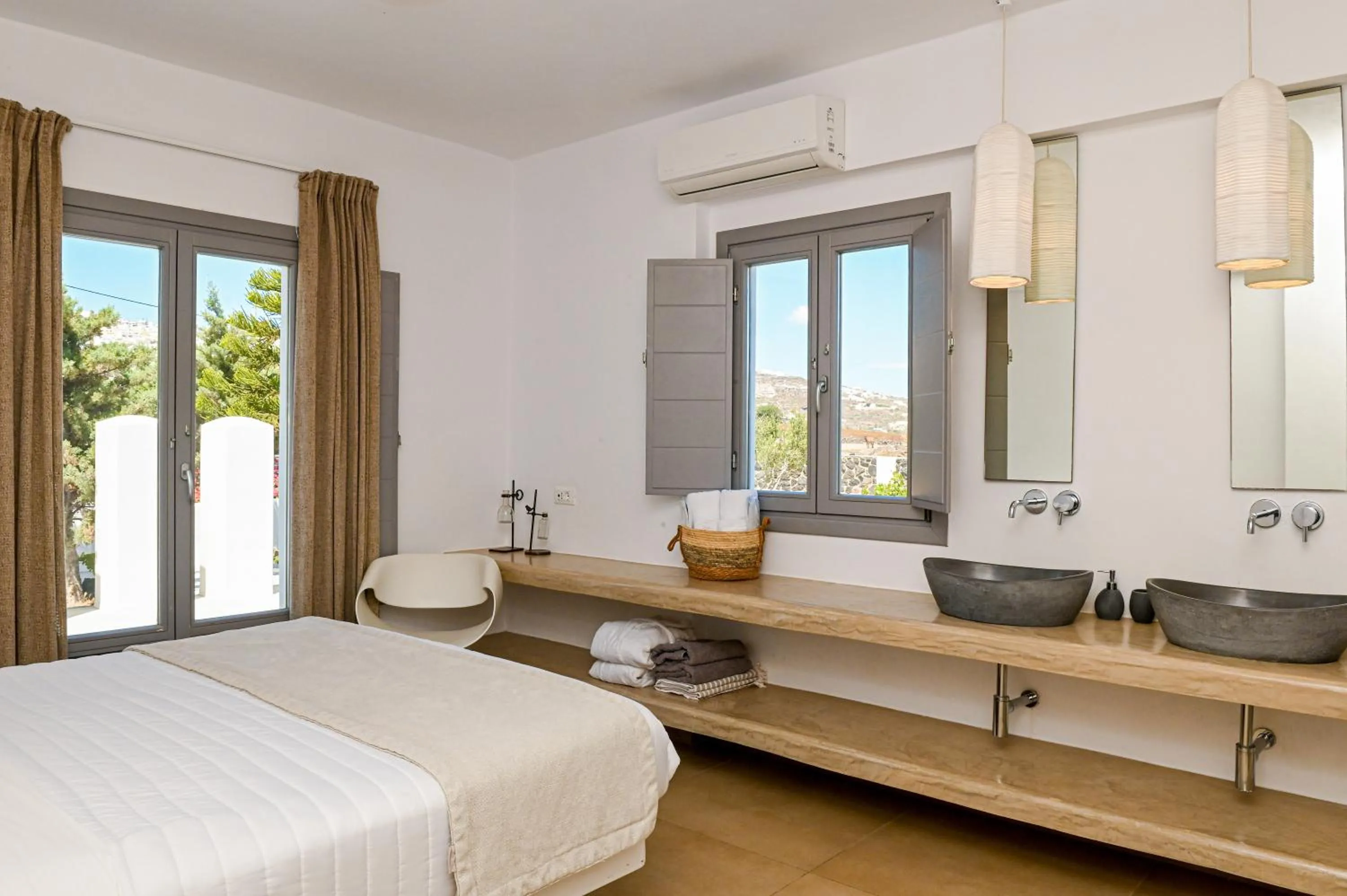 Bedroom, Bed in Saint Apostles Villas