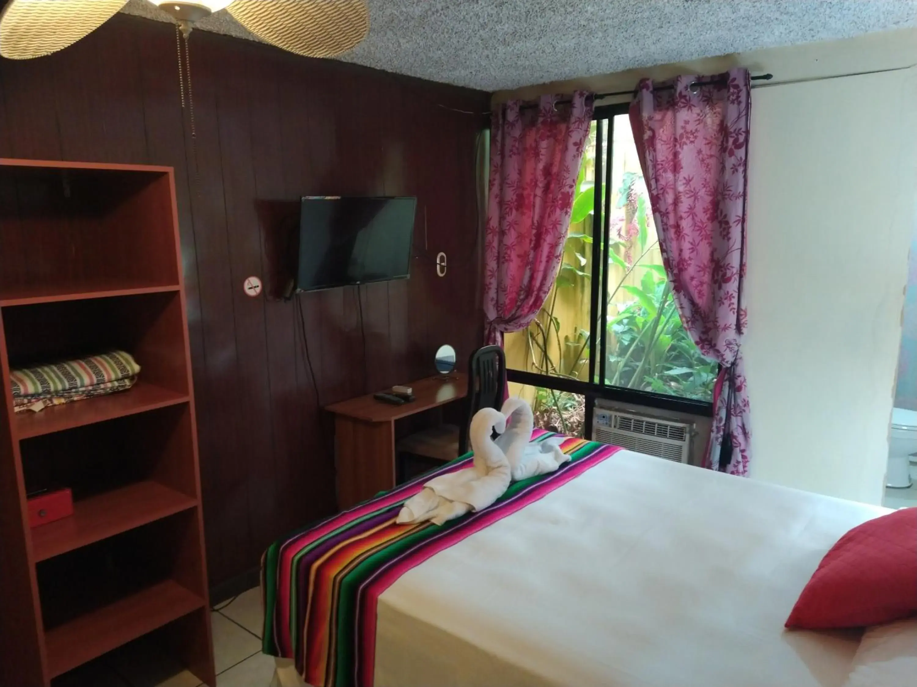 Deluxe Double Room - single occupancy in Hotel Antiguo Deluxe Double Room - single occupancy in Hotel Antiguo