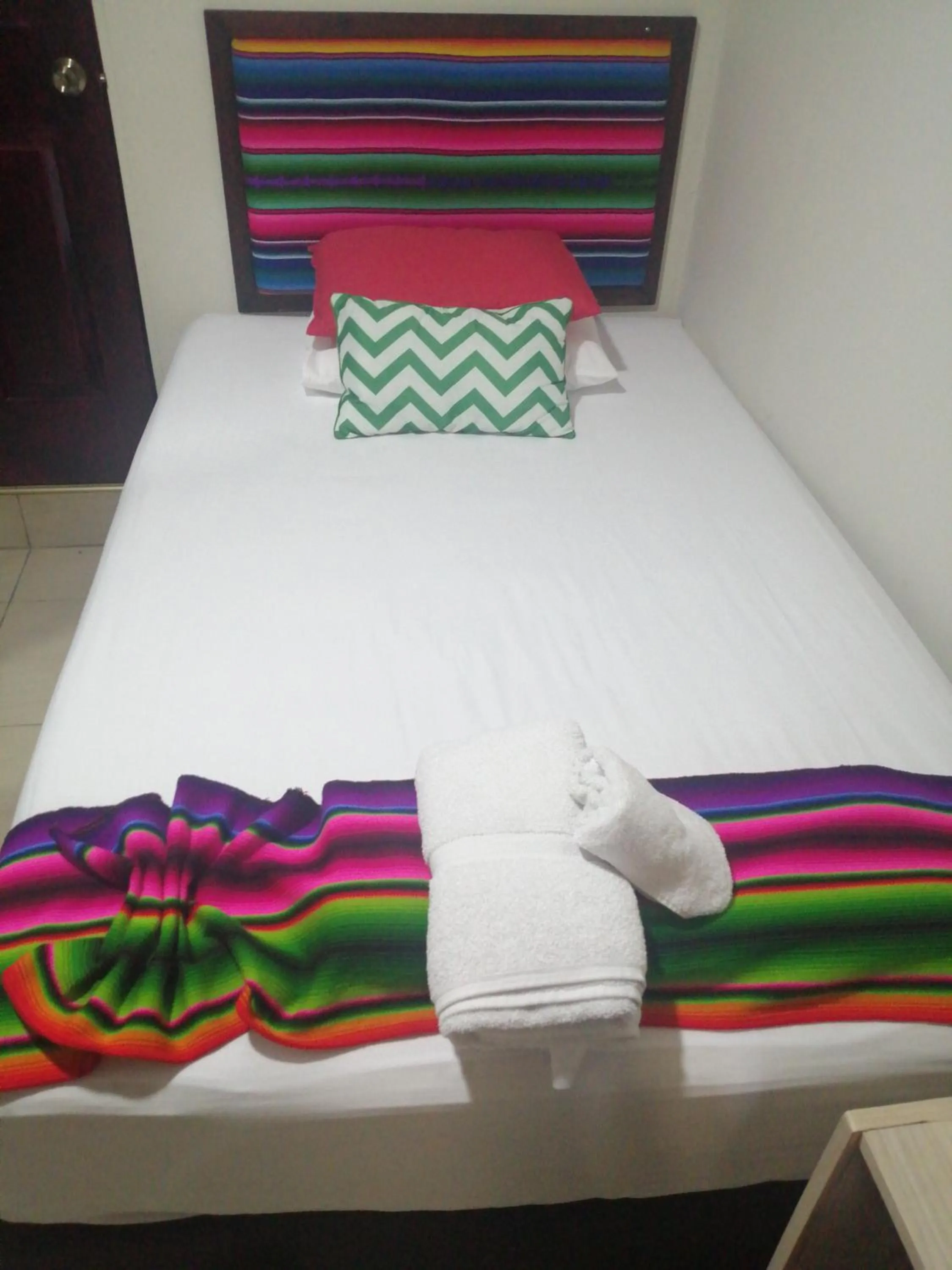 Photo of the whole room, Bed in Hotel Antiguo