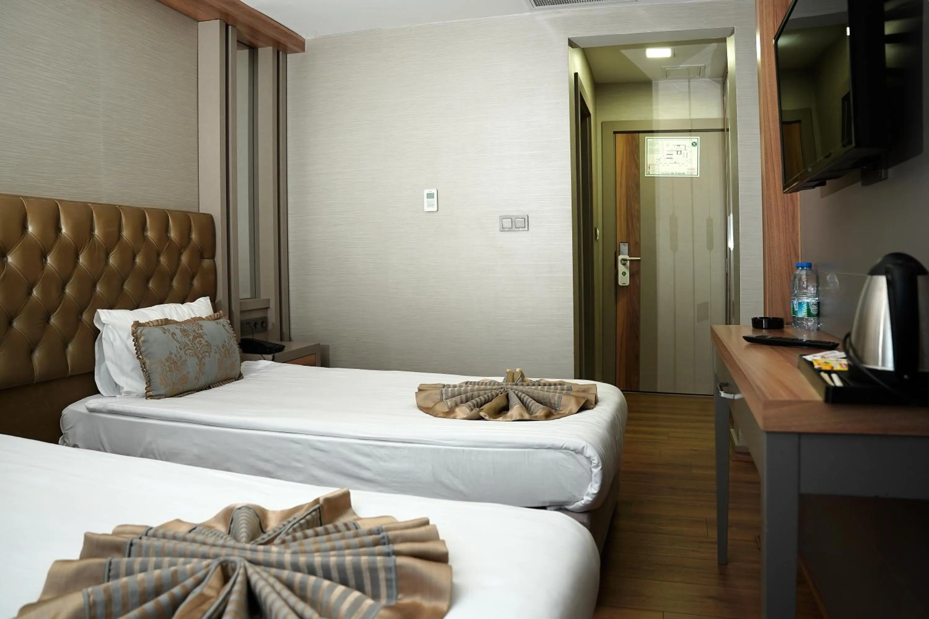 Bedroom, Bed in Enerji Otel