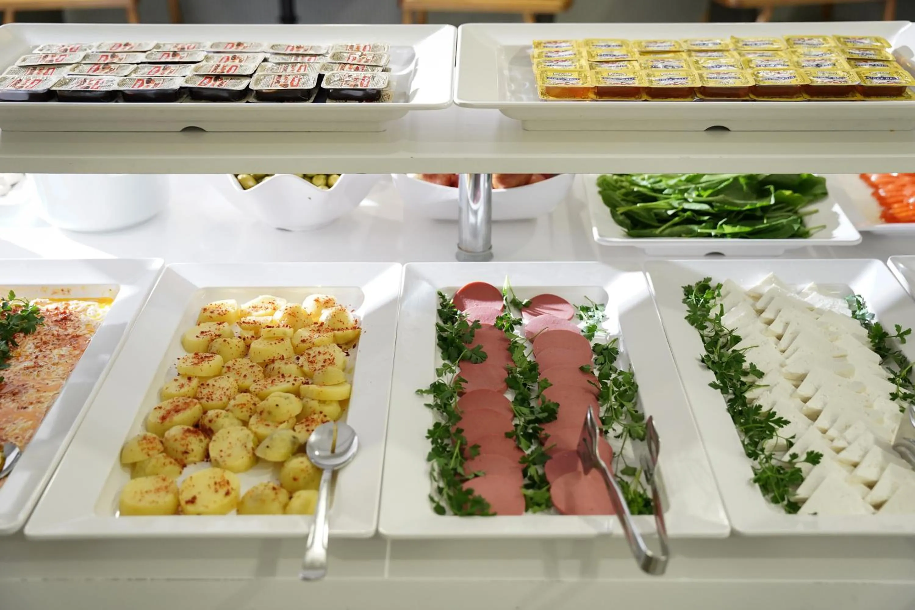 Buffet breakfast in Enerji Otel