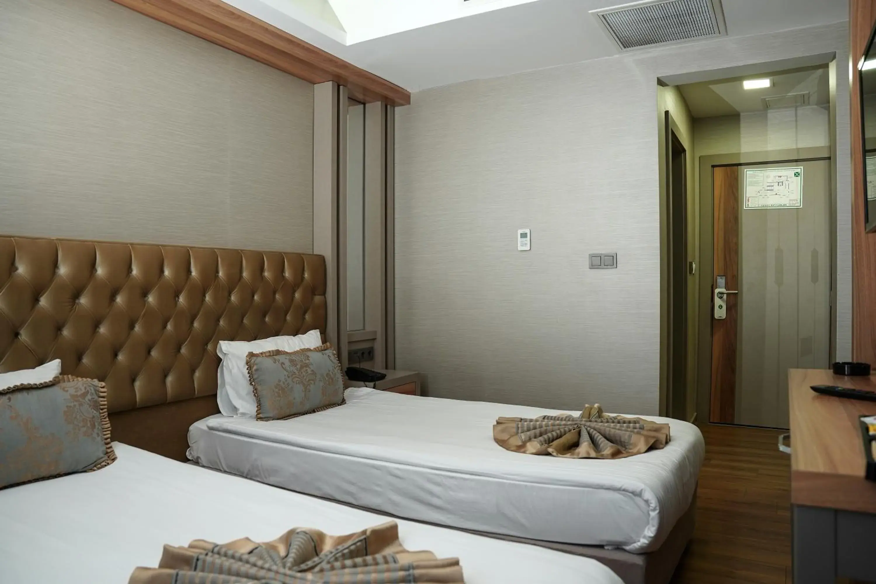 Large Twin Room in Enerji Otel Large Twin Room in Enerji Otel