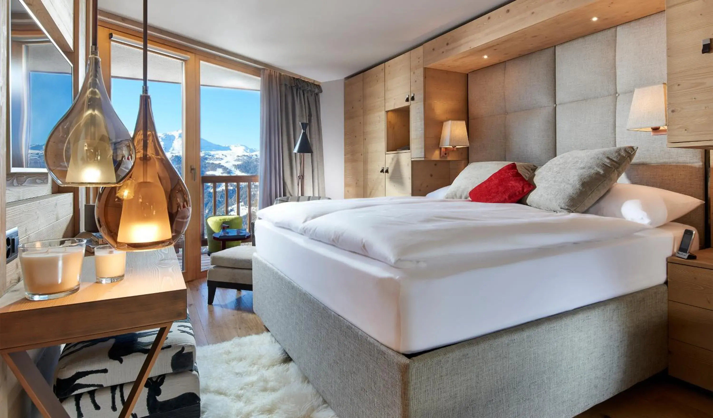 Bed in Chandolin Boutique Hotel Bed in Chandolin Boutique Hotel