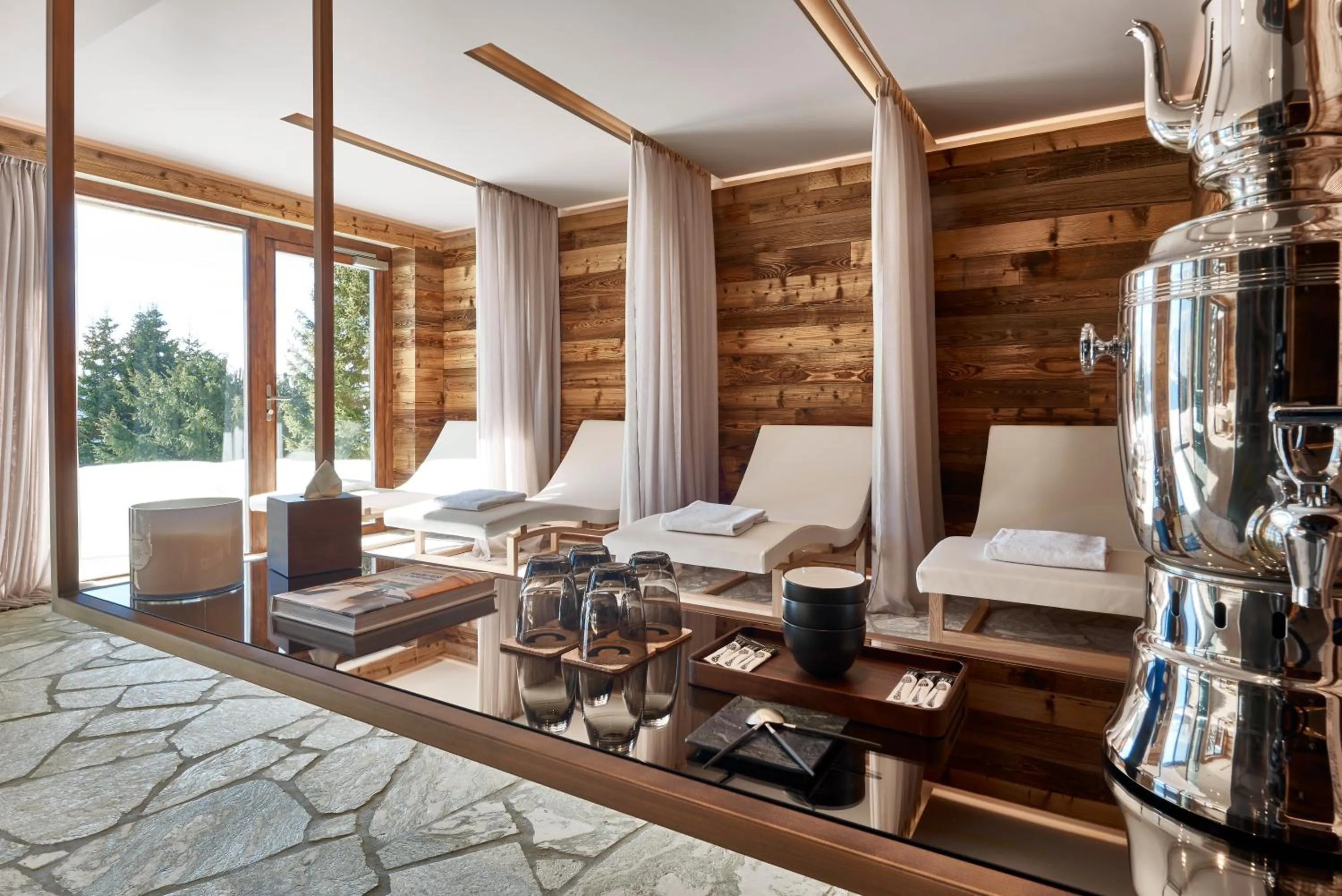 Winter in Chandolin Boutique Hotel