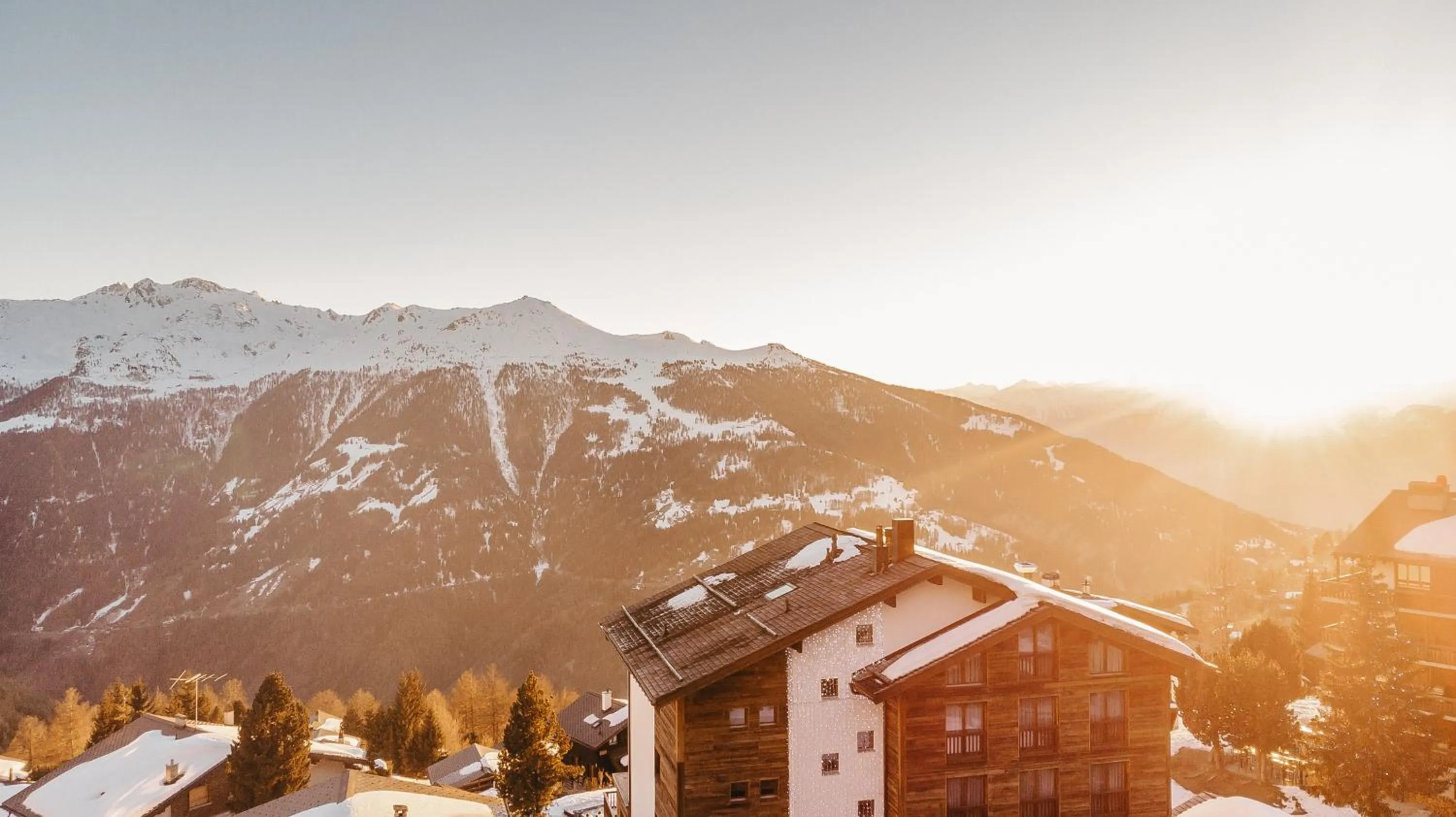 Facade/entrance in Chandolin Boutique Hotel