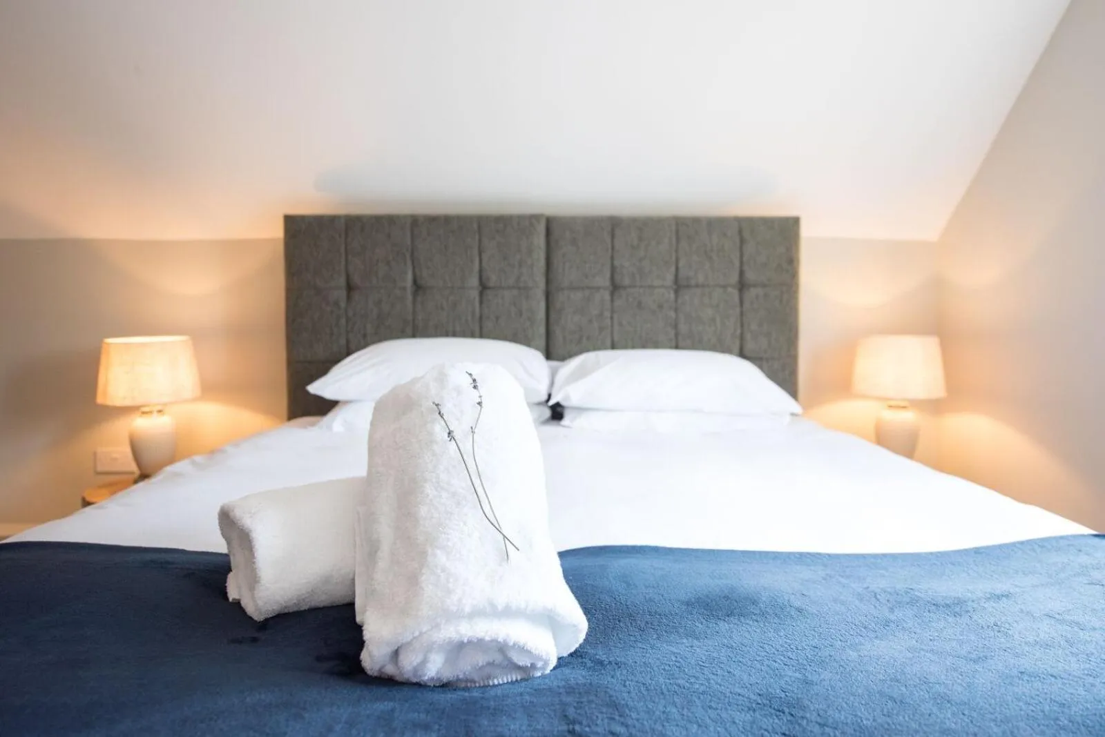 Bed in The Lodge at Broadway