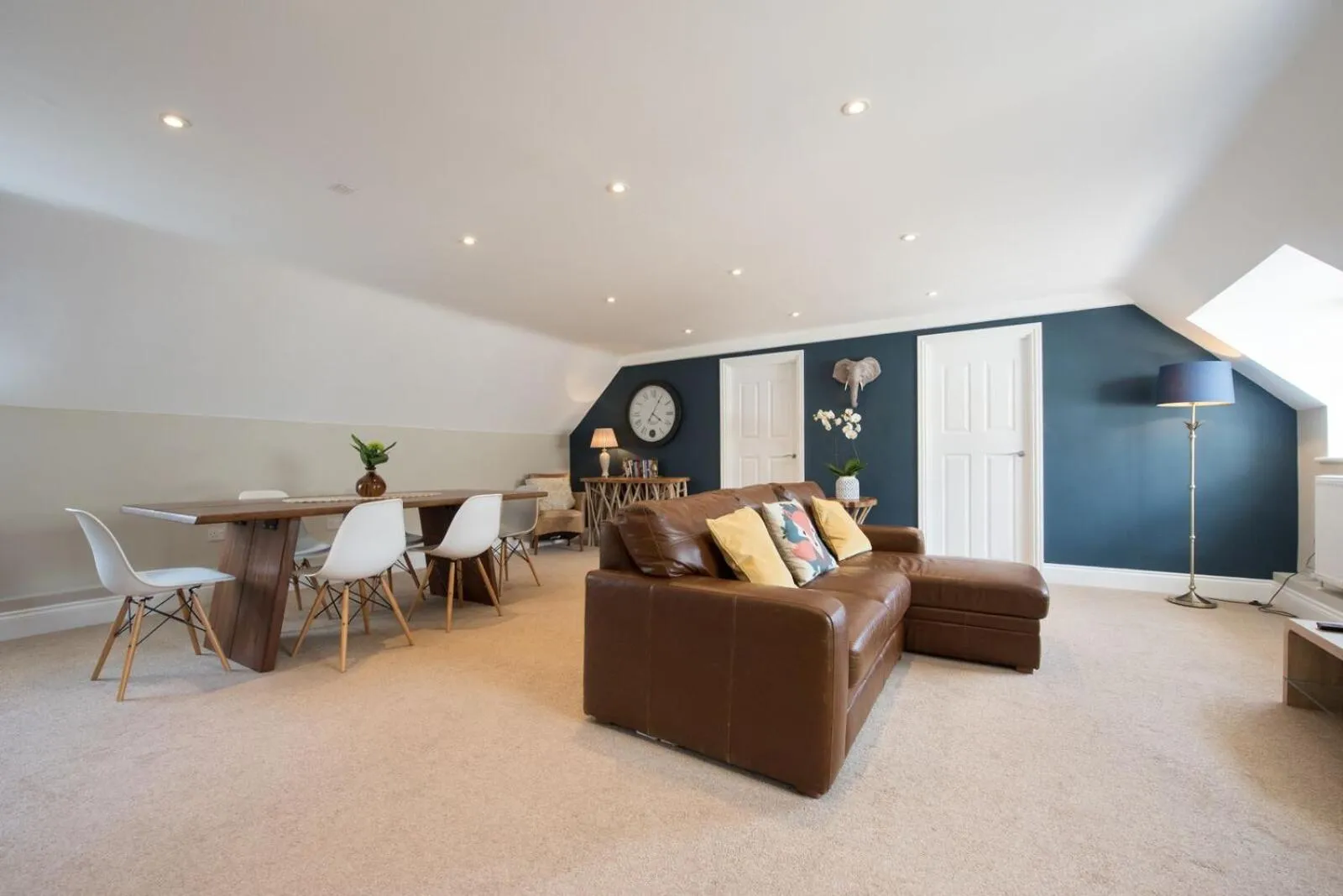 The Lodge at Broadway