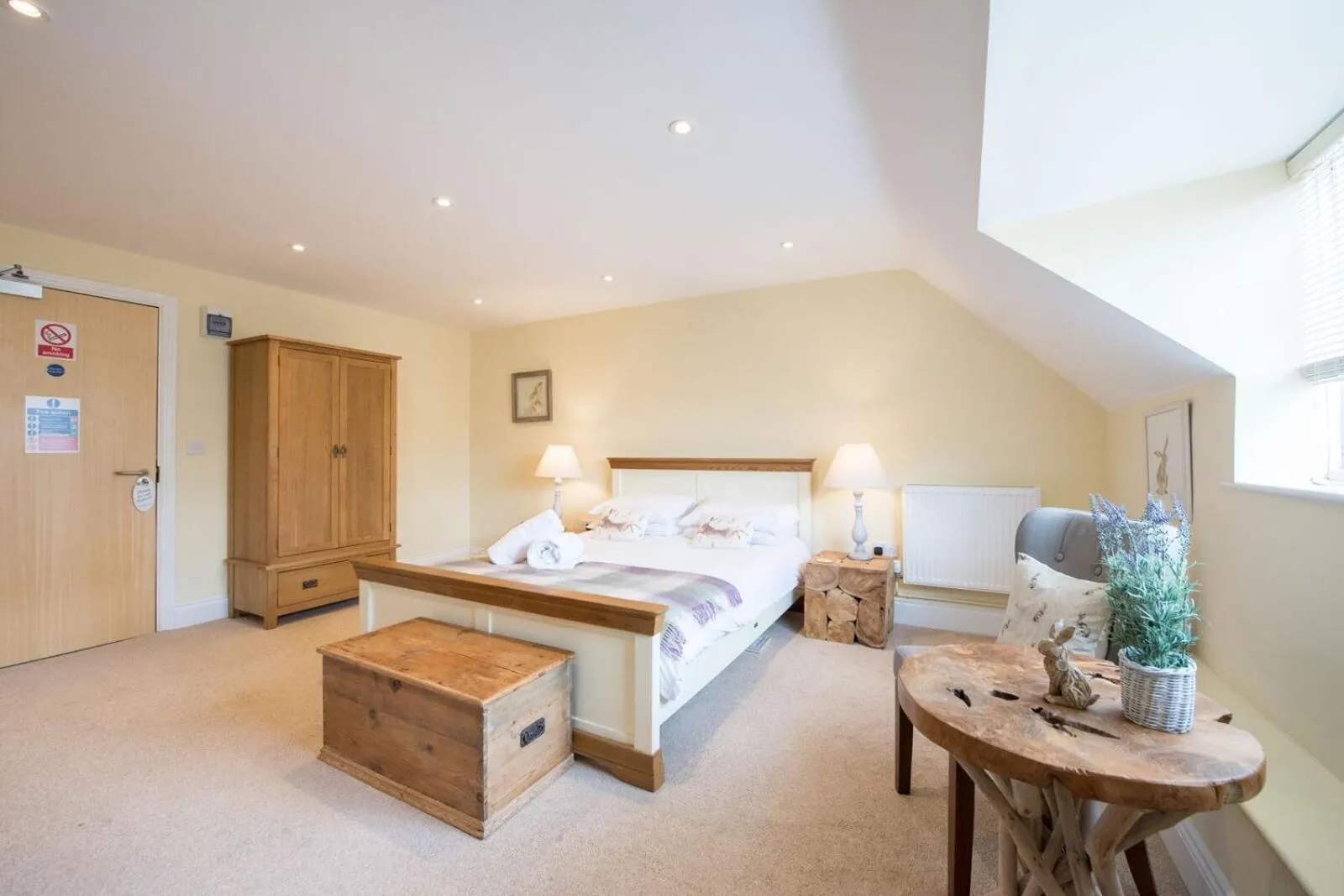 Bed in The Lodge at Broadway