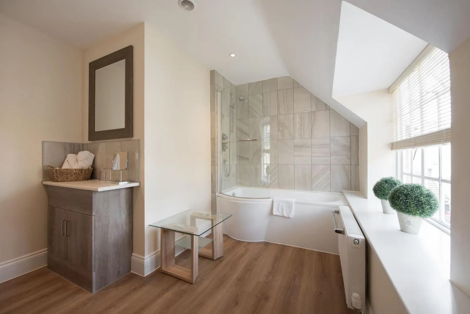 The Lodge at Broadway