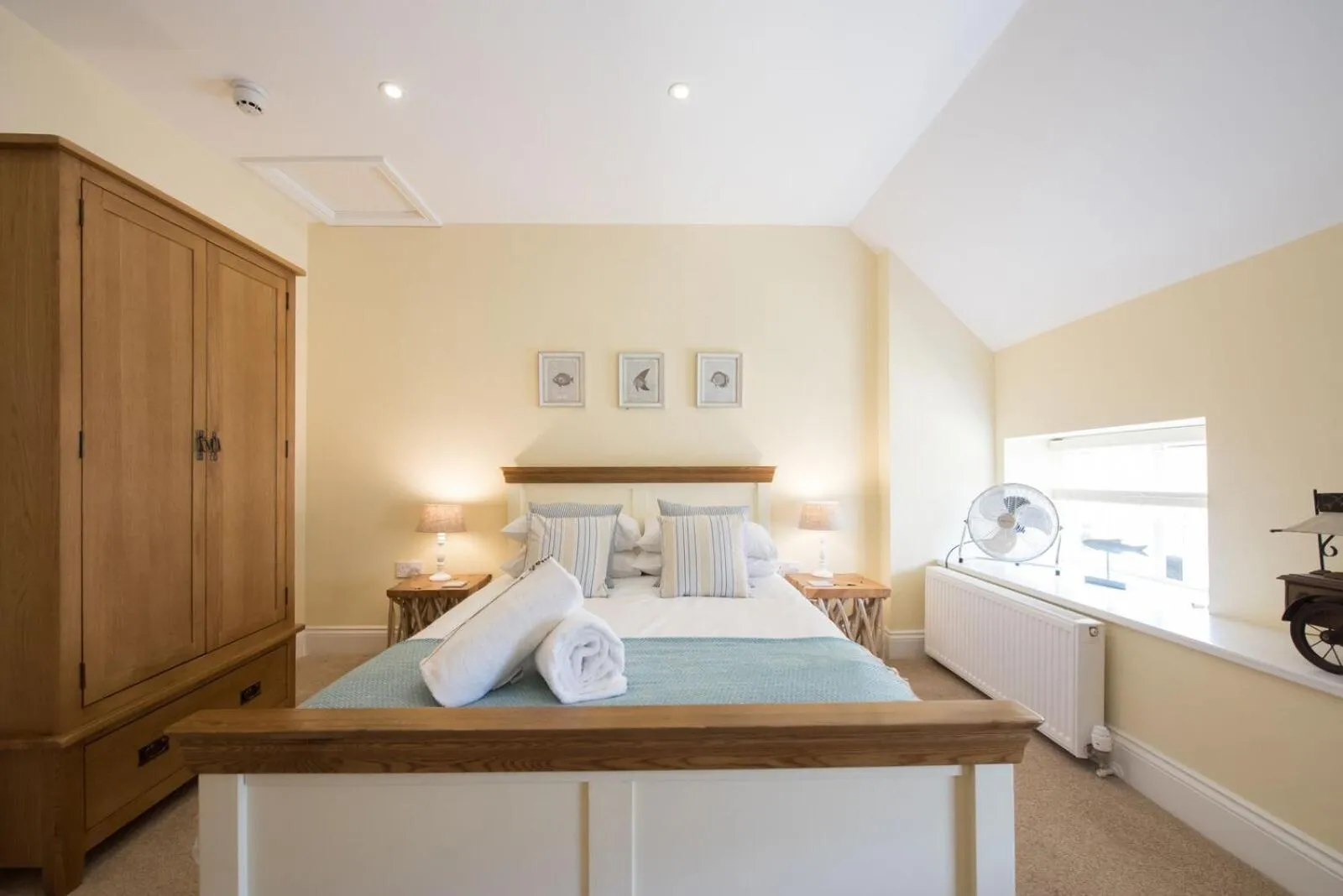 Bed in The Lodge at Broadway